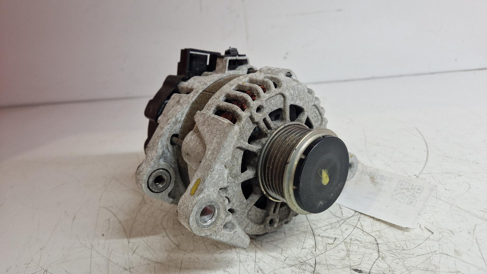 View Auto part Alternator Kia Stonic 2020