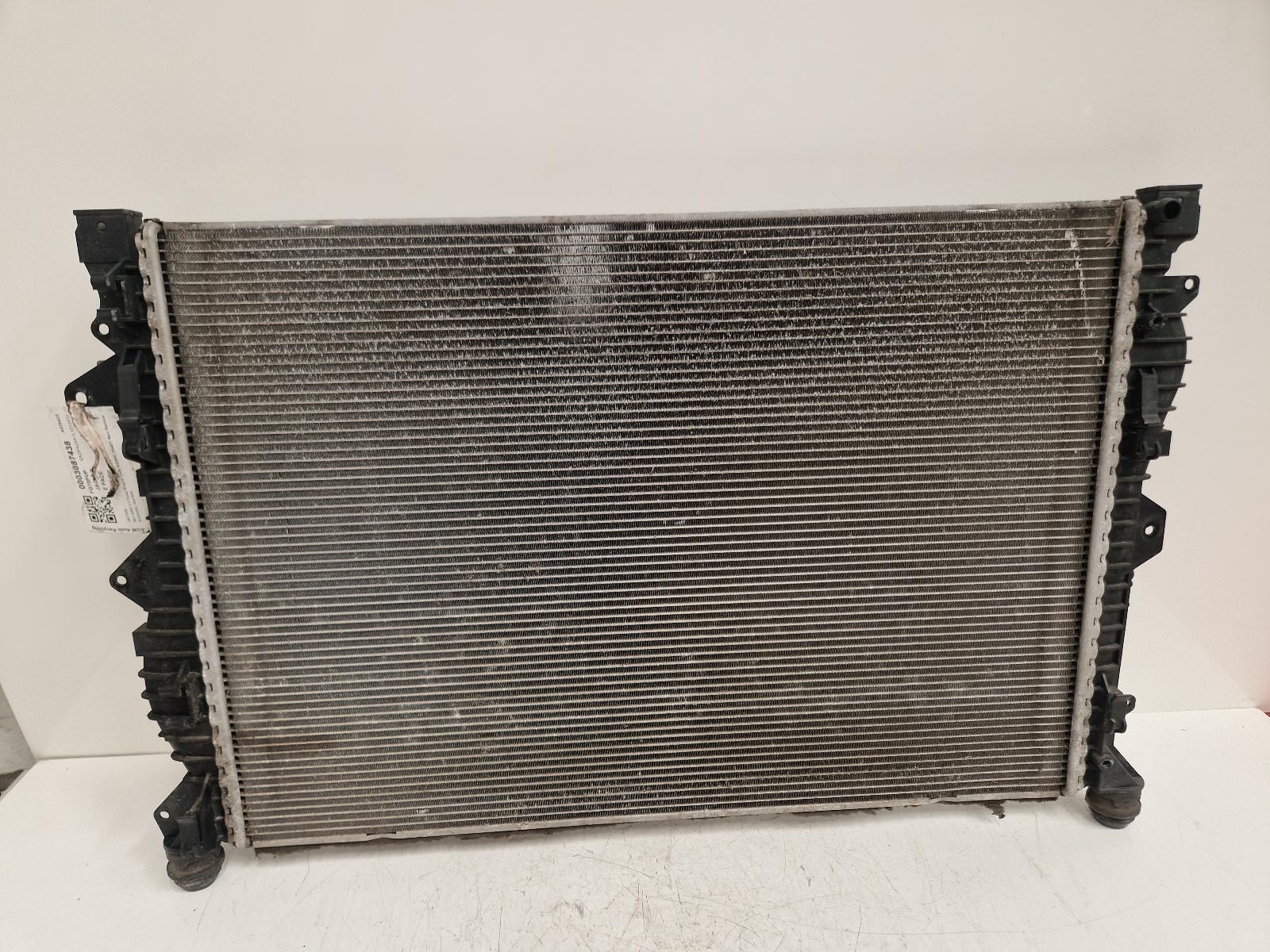 View Auto part Radiator Jaguar E Pace 2020