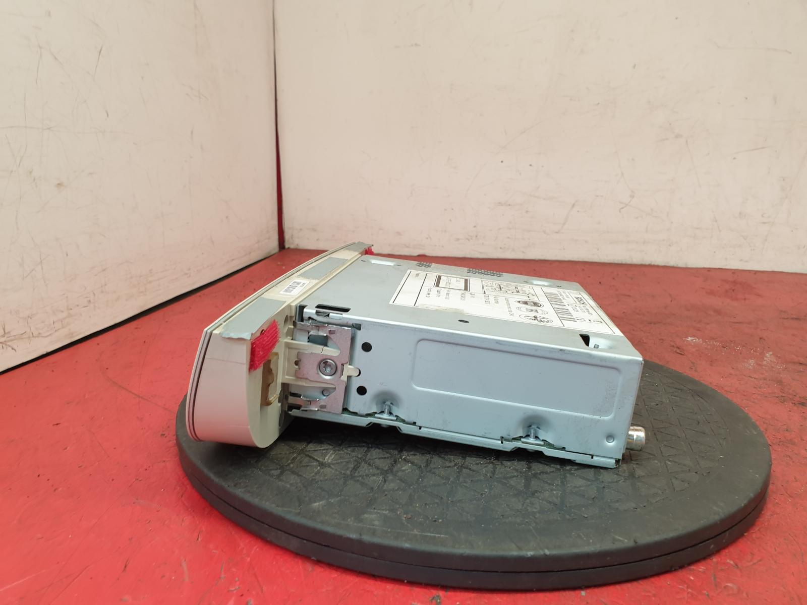 View Auto part A/V Equipment Fiat 500 2011