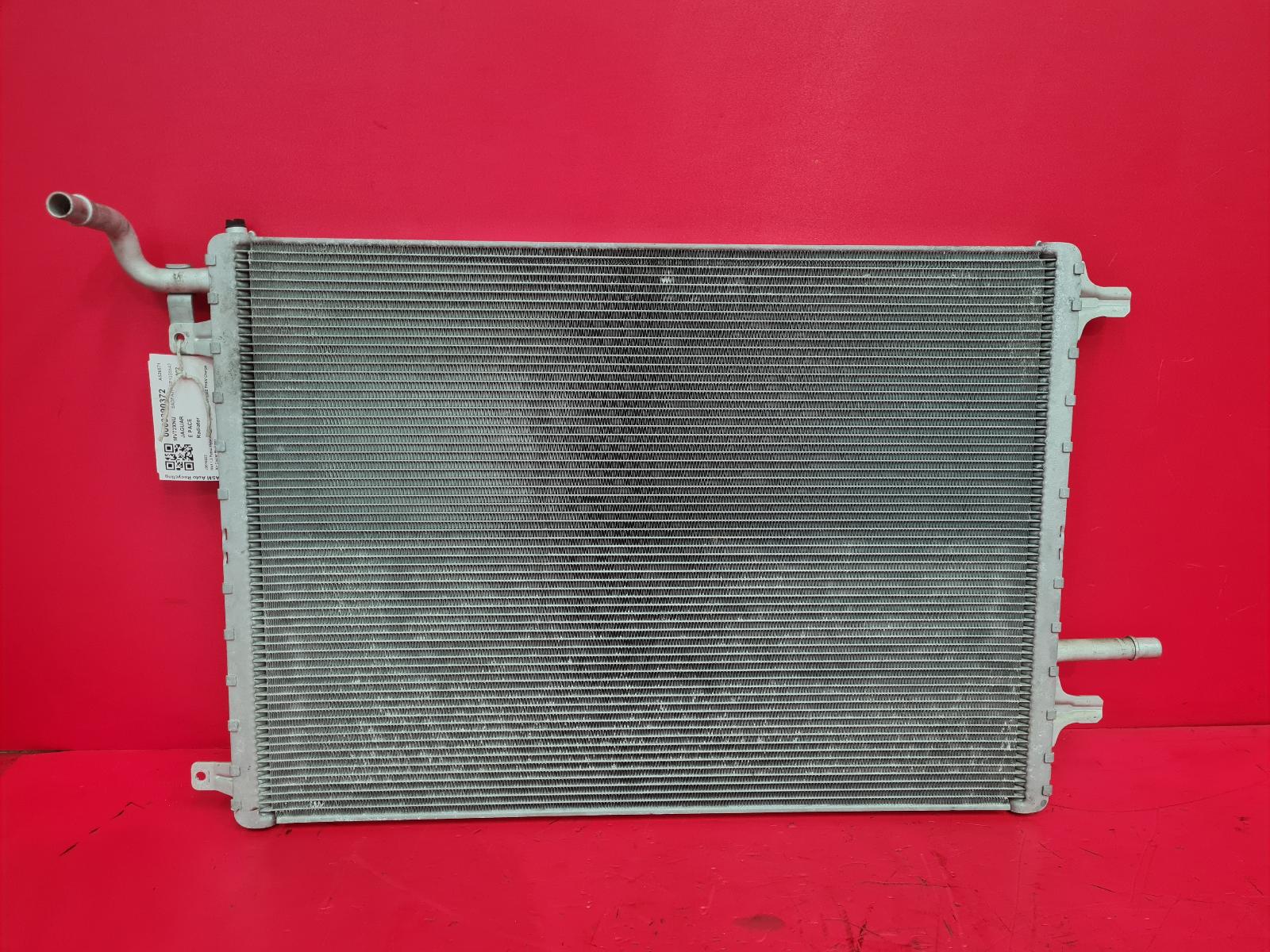 View Auto part Radiator Jaguar E Pace 2022