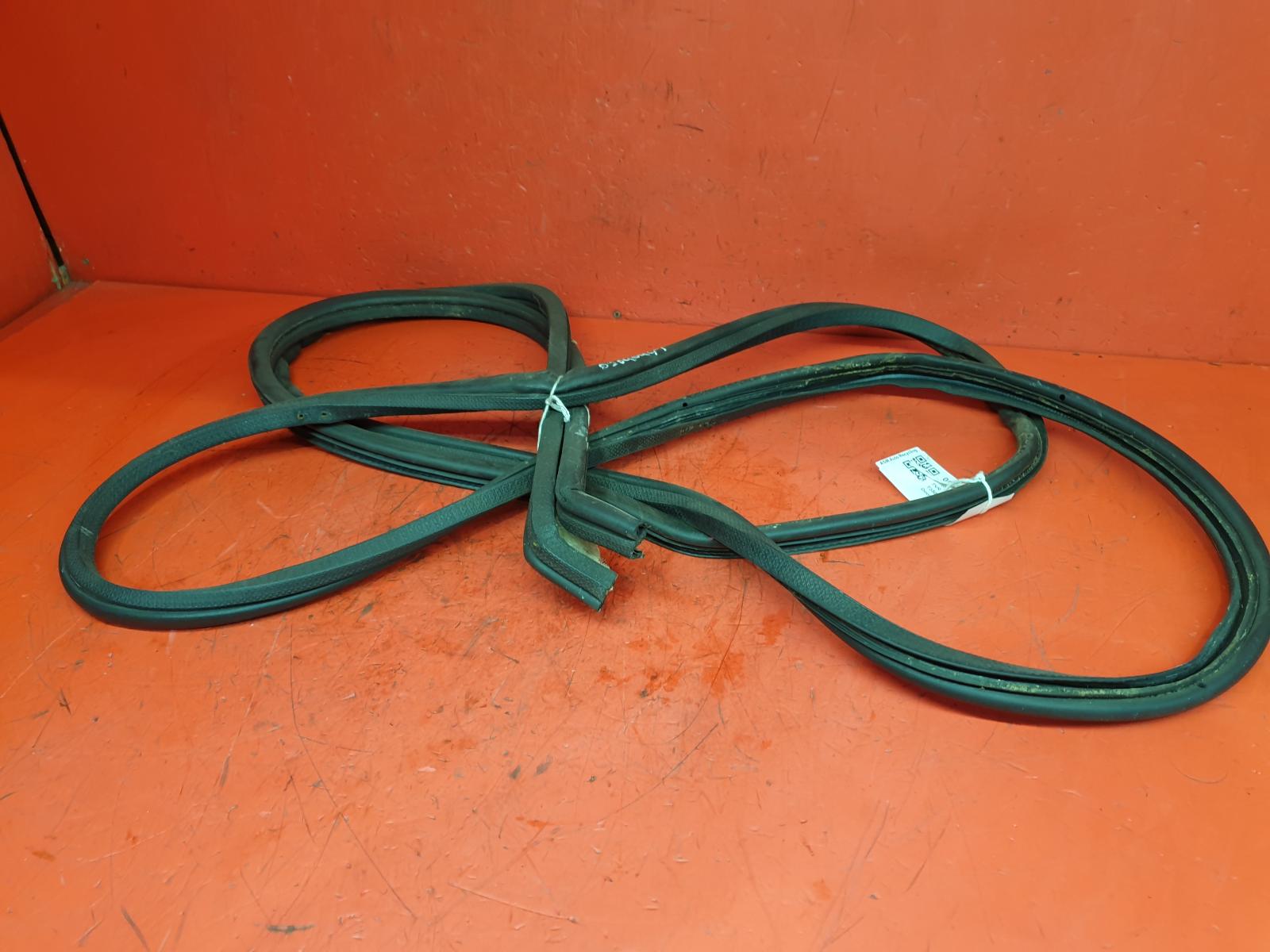 View Auto part Door Seal Tvr T350 1989