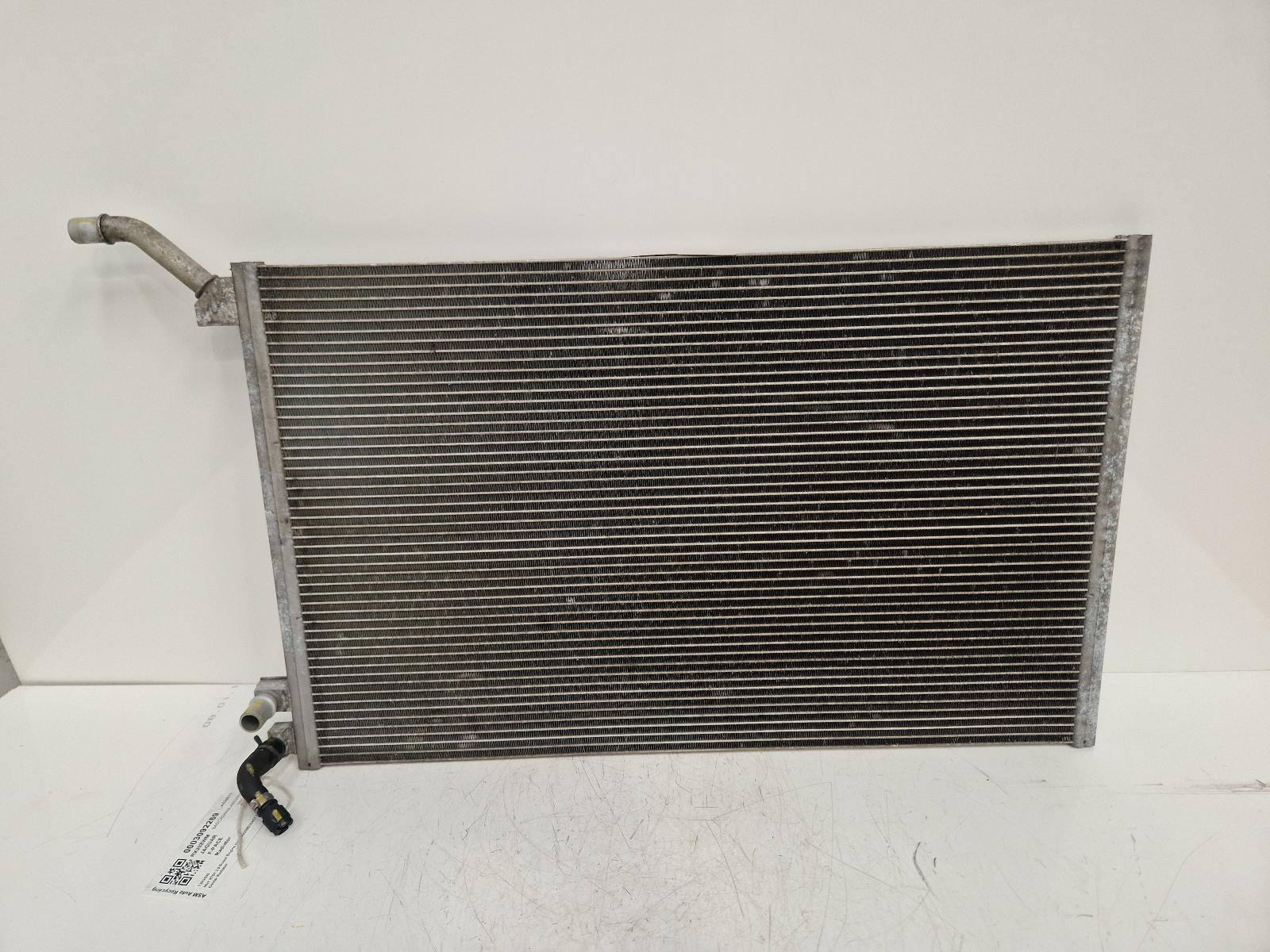 View Auto part Radiator Jaguar F-pace 2020