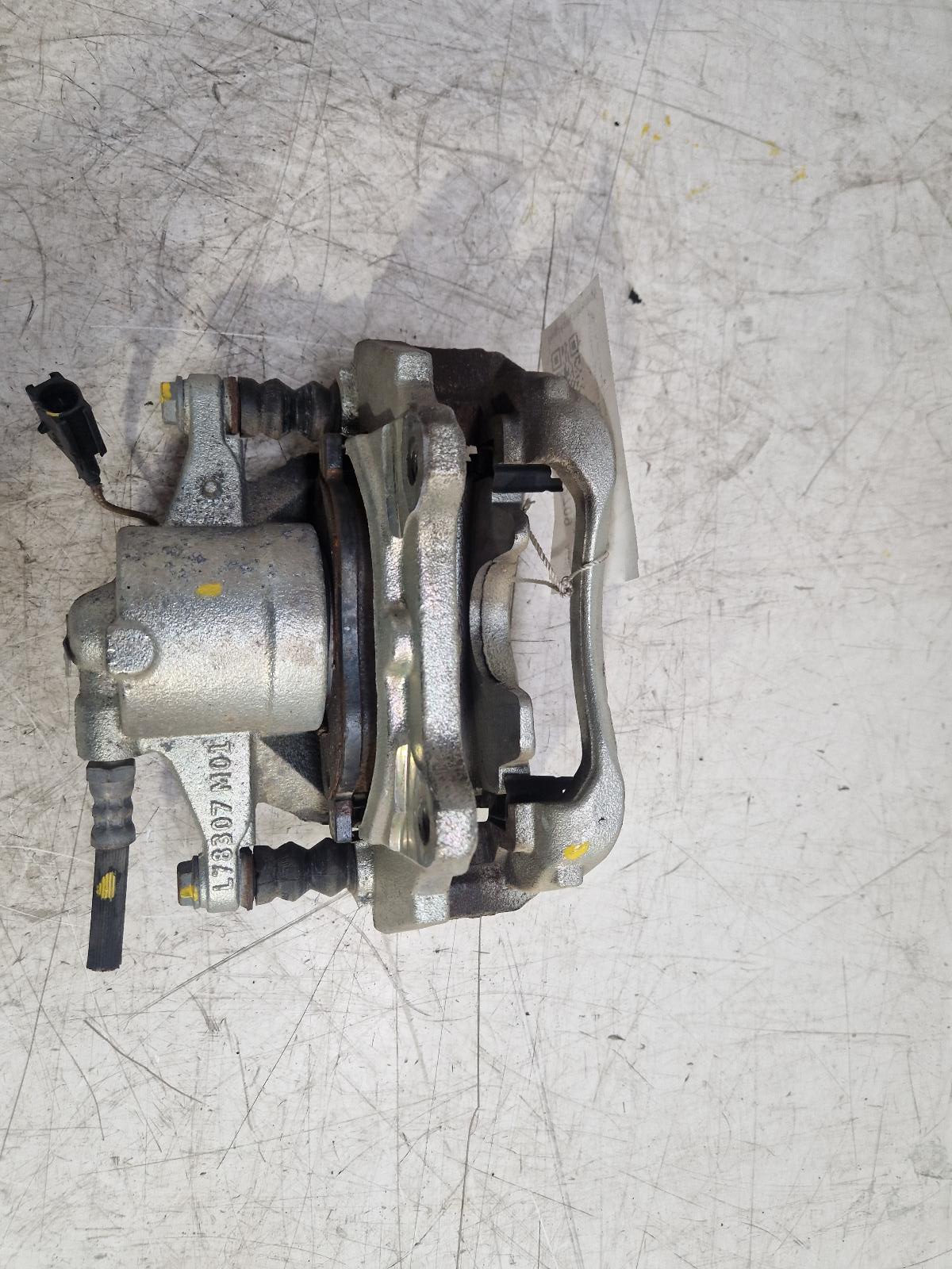 View Auto part Caliper Fiat 500 2022