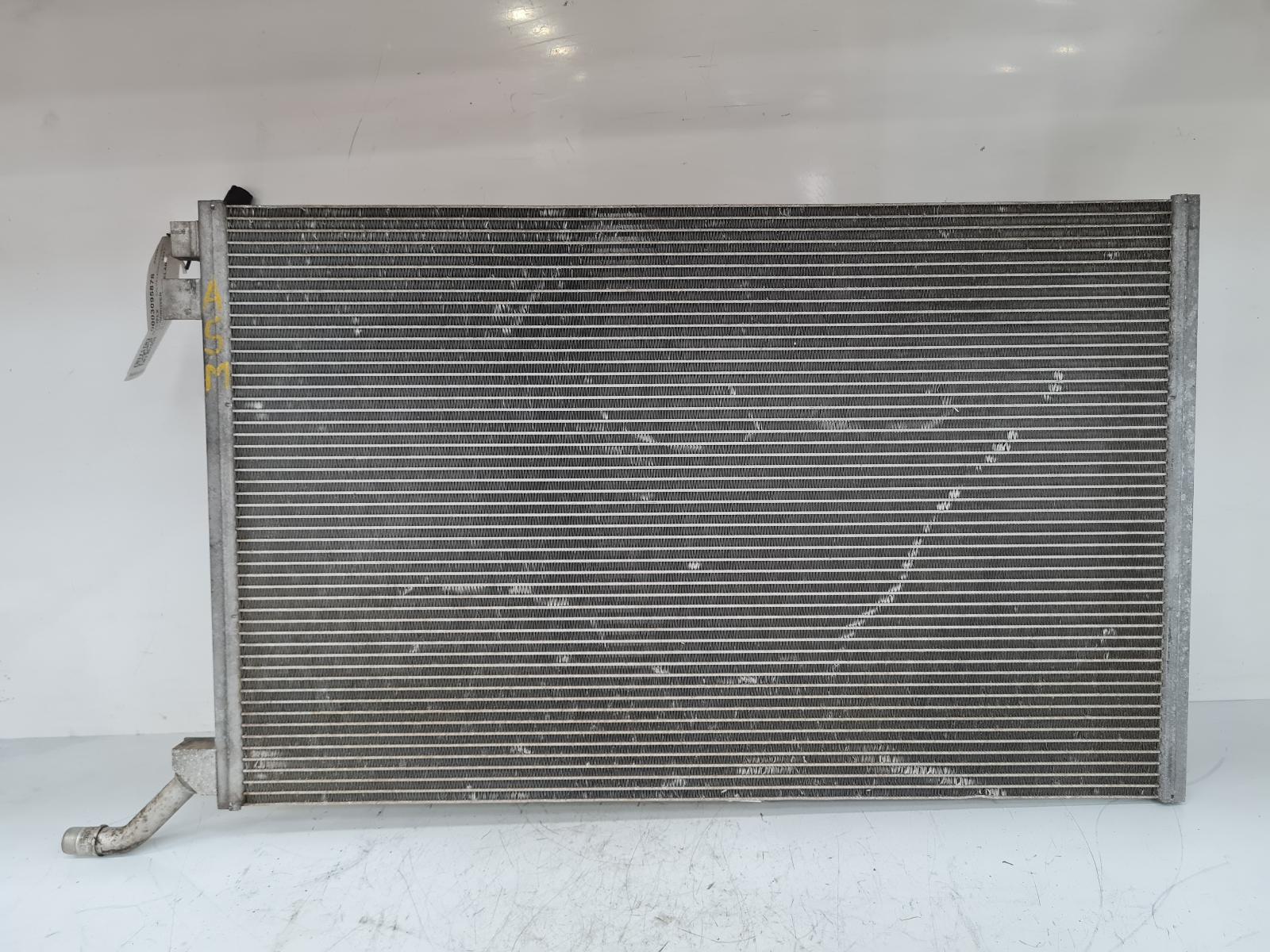 View Auto part Radiator Land Rover Range Rover Velar 2017