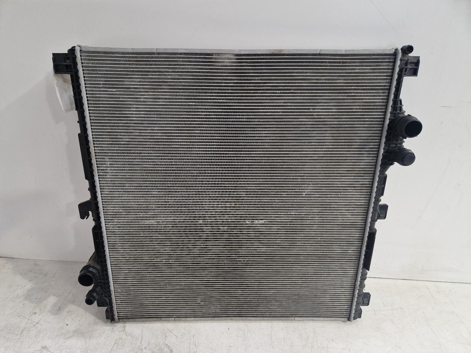 View Auto part Radiator Land Rover Range Rover Sport 2023