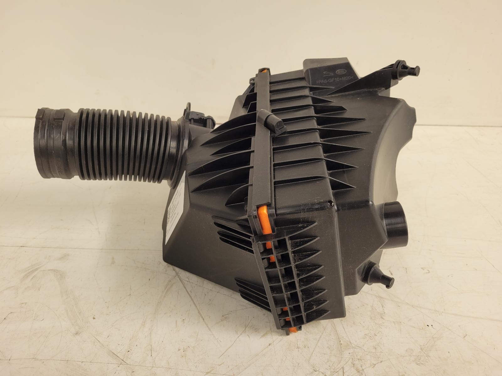 View Auto part Air Cleaner/Box Land Rover Range Rover Sport 2023