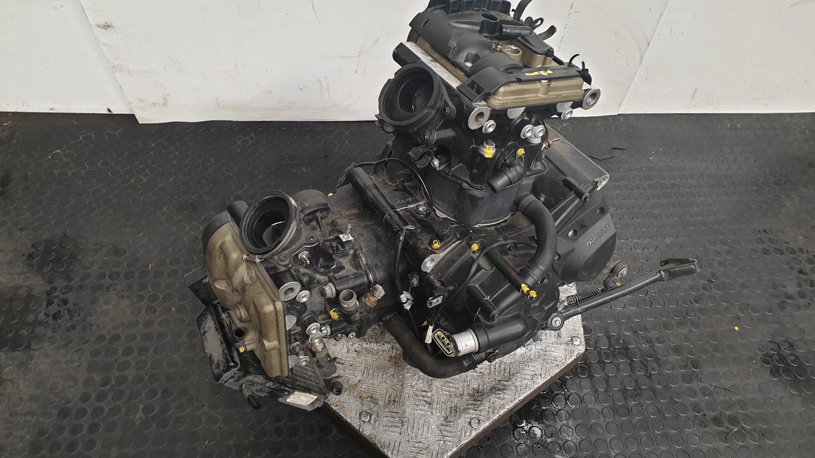 View Auto part Engine Ducati Supersport 2018