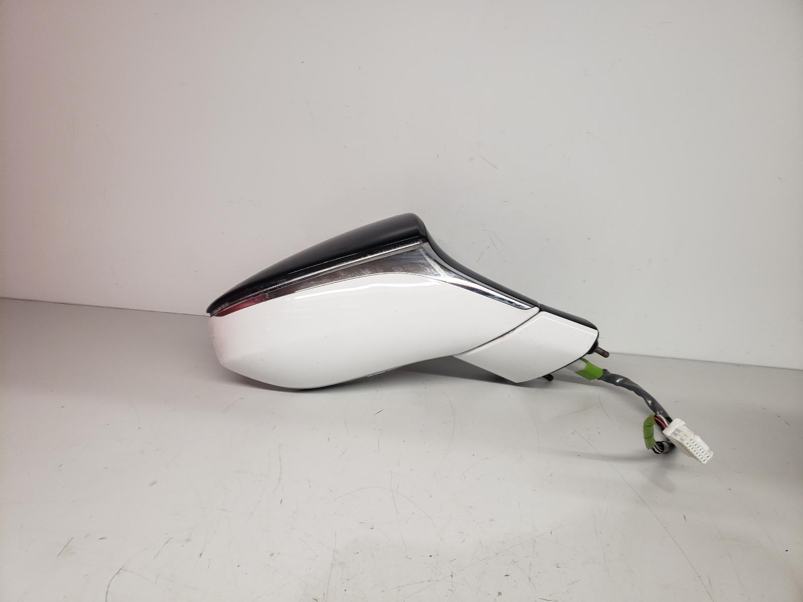 View Auto part R Door Mirror Lexus Ux 2024