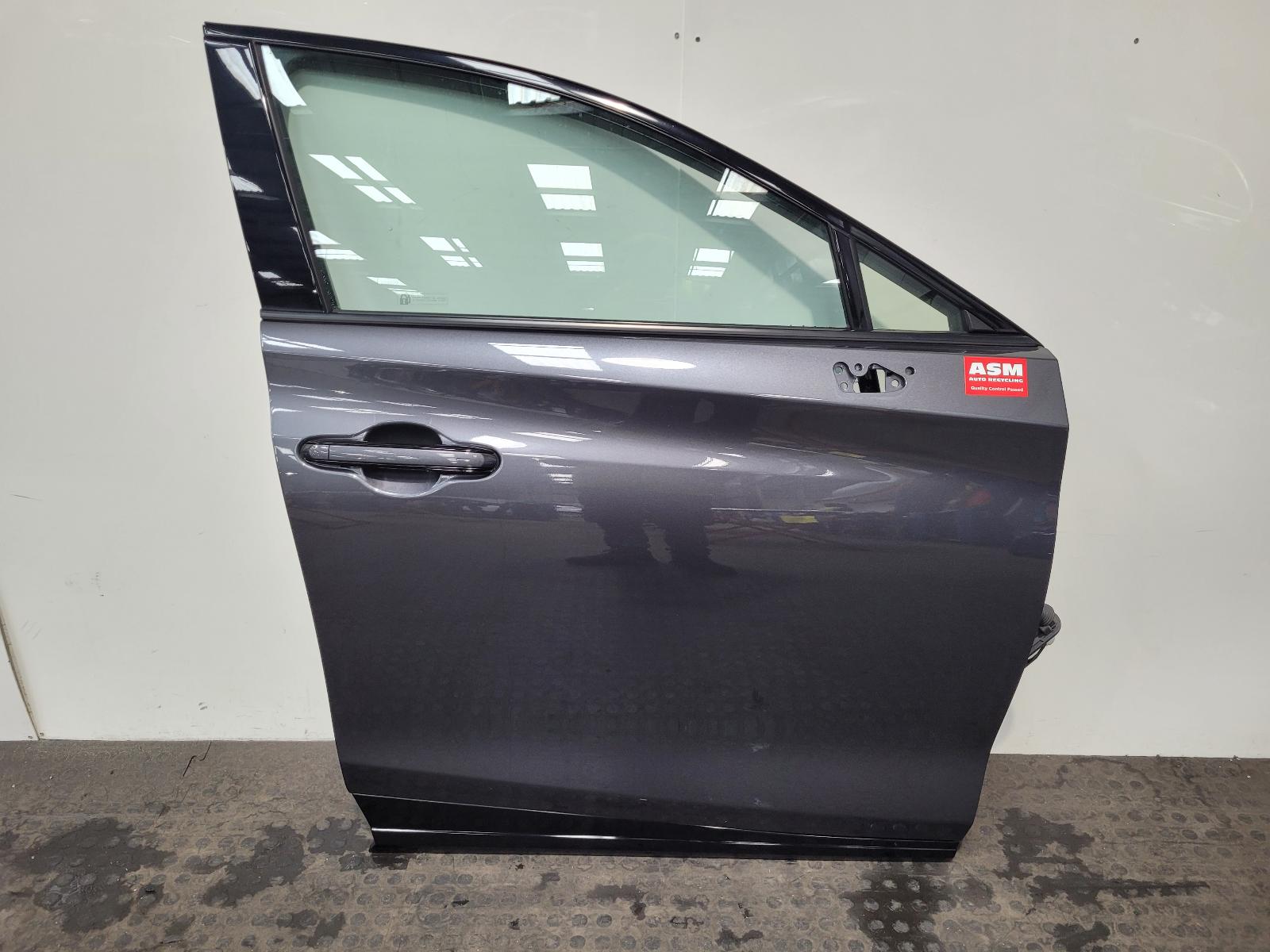 View Auto part R Front Door Lexus Rz Series 2023