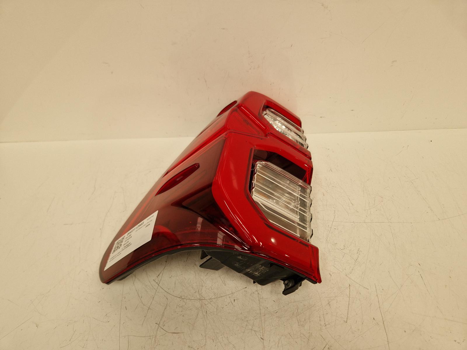 View Auto part L Taillight Toyota Hilux 2024