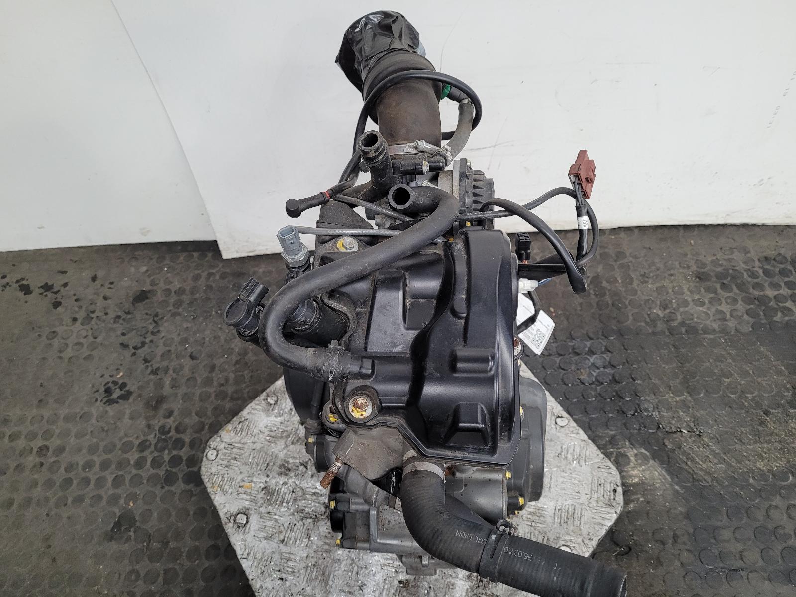 View Auto part Engine Ktm 690 Duke 2017