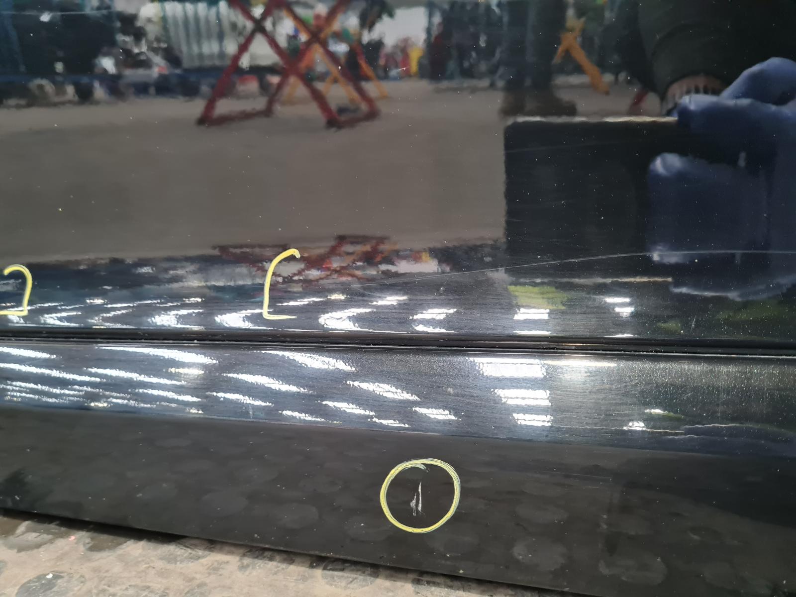 View Auto part L Front Door Renault Megane 2013