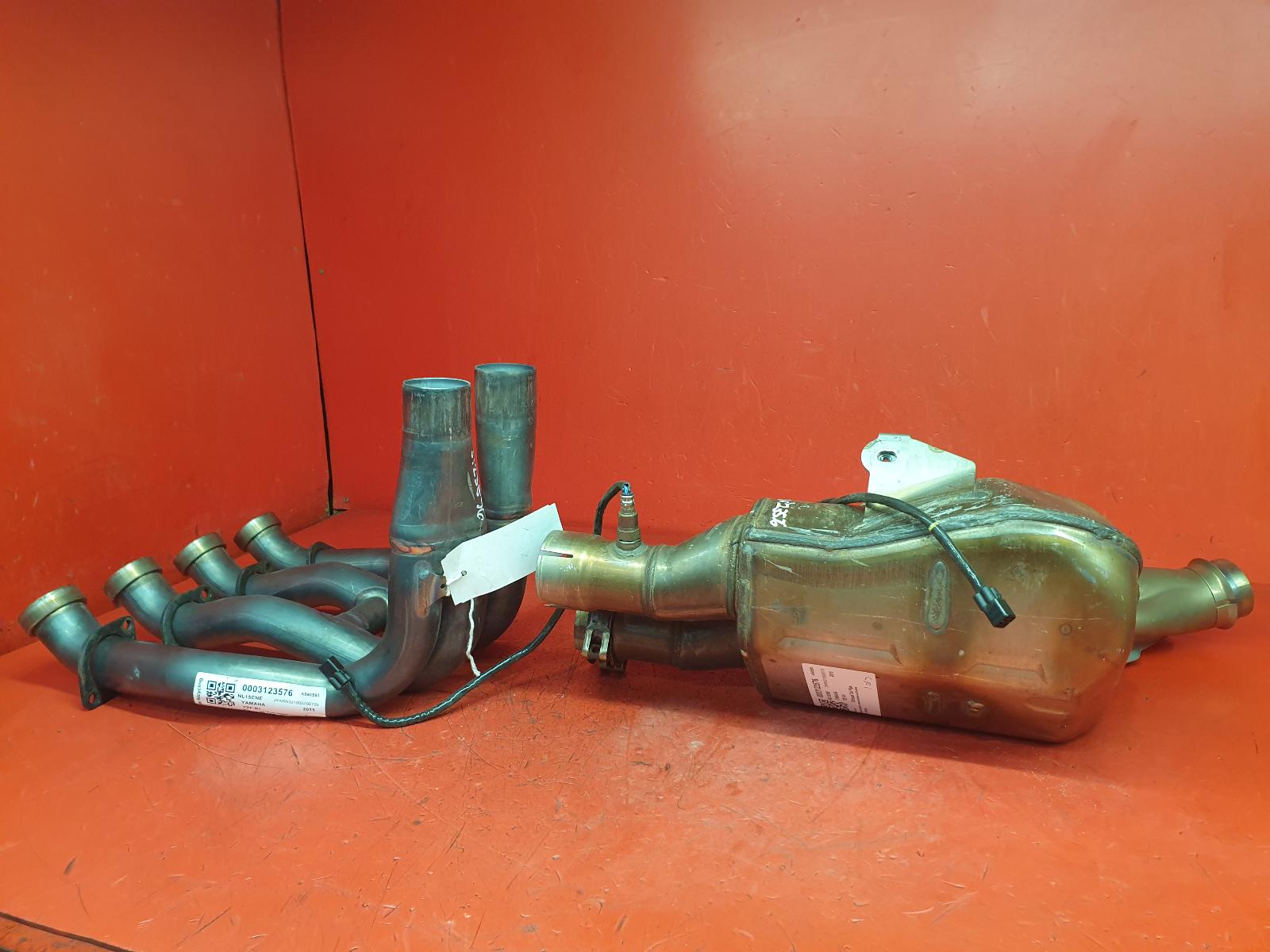 View Auto part Exhaust Manifold Yamaha Yzf R1 2015