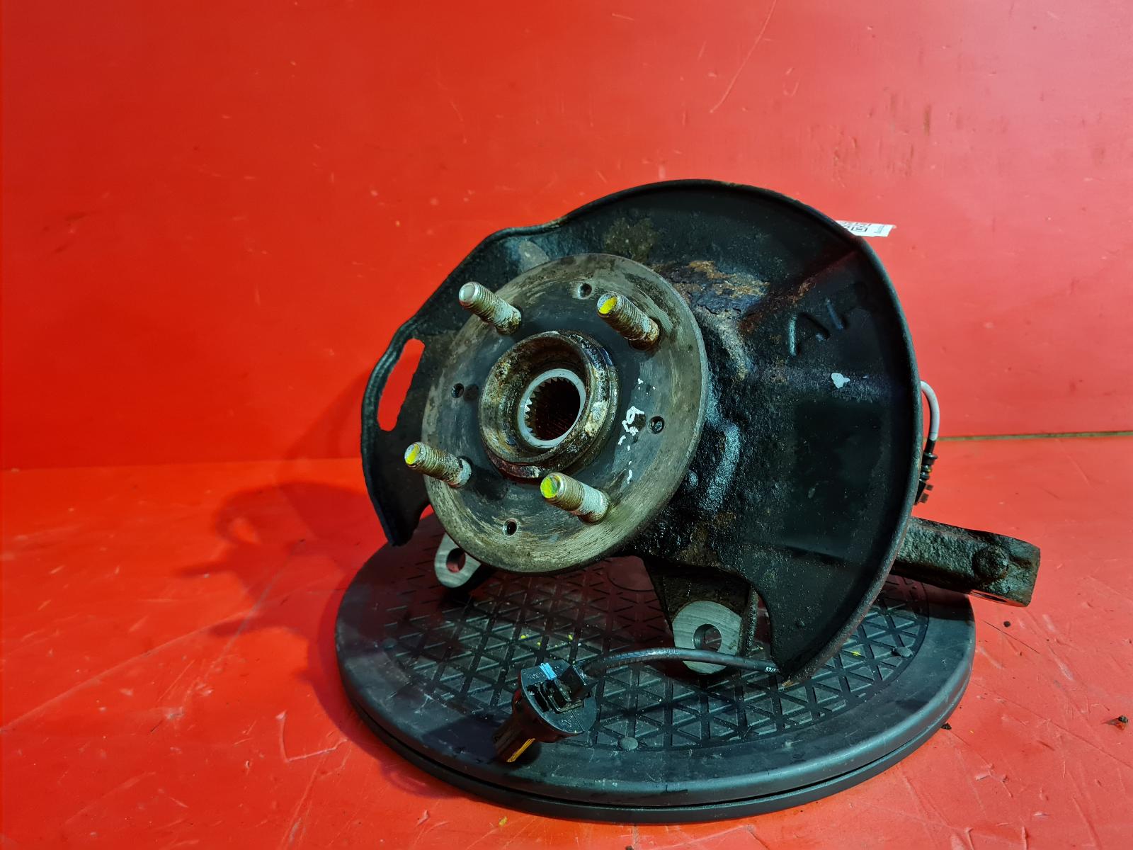 2015 Honda Jazz RF Hub/Stub Axle Assembly View Auto part RF Hub/Stub Axle Assembly Honda Jazz 2015