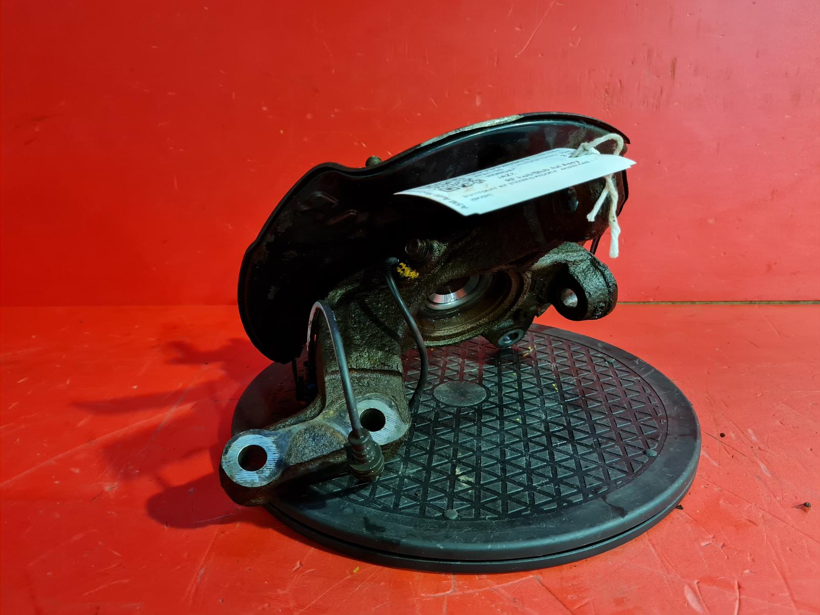 2015 Honda Jazz RF Hub/Stub Axle Assembly View Auto part RF Hub/Stub Axle Assembly Honda Jazz 2015