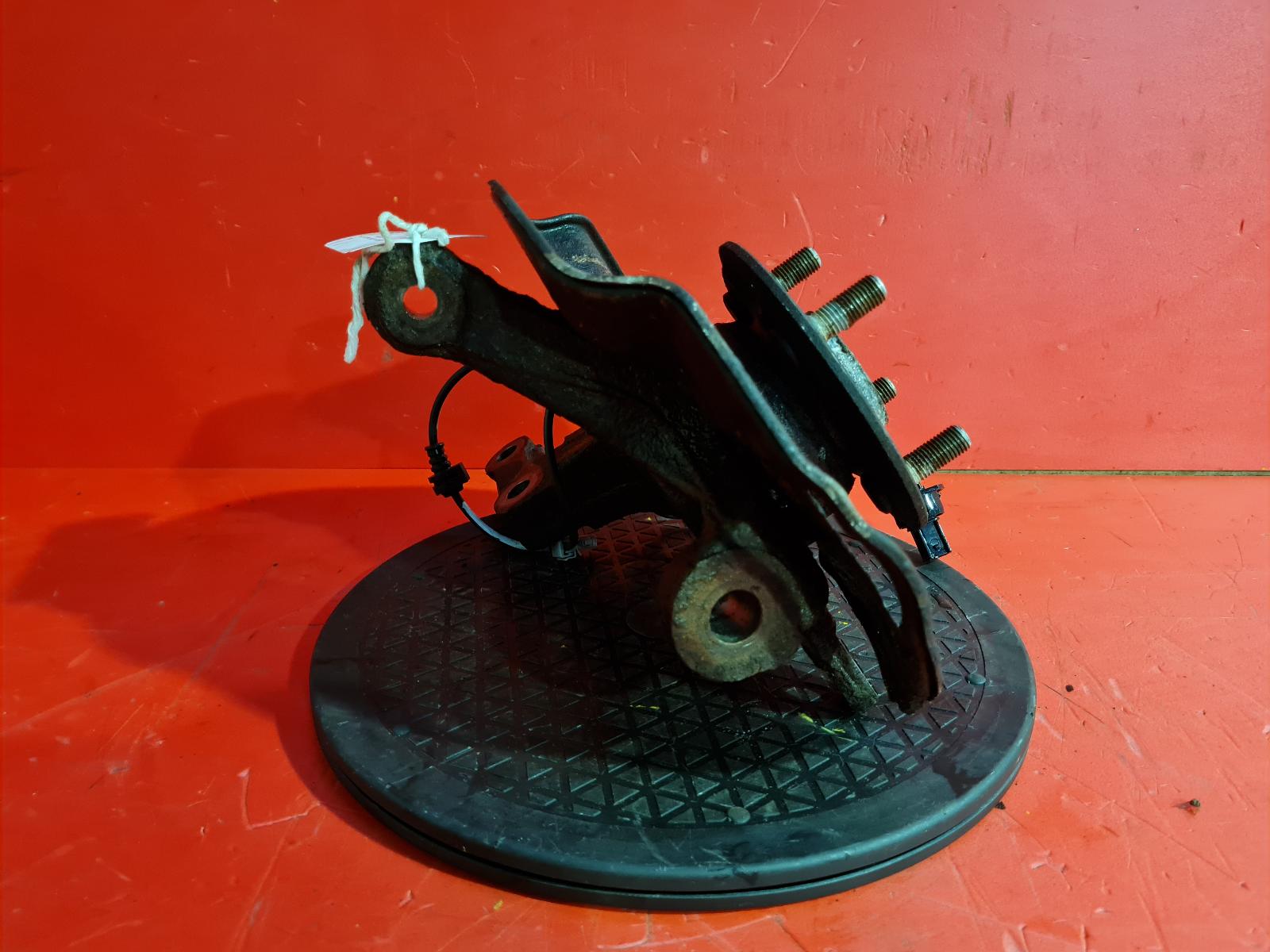 2015 Honda Jazz RF Hub/Stub Axle Assembly View Auto part RF Hub/Stub Axle Assembly Honda Jazz 2015