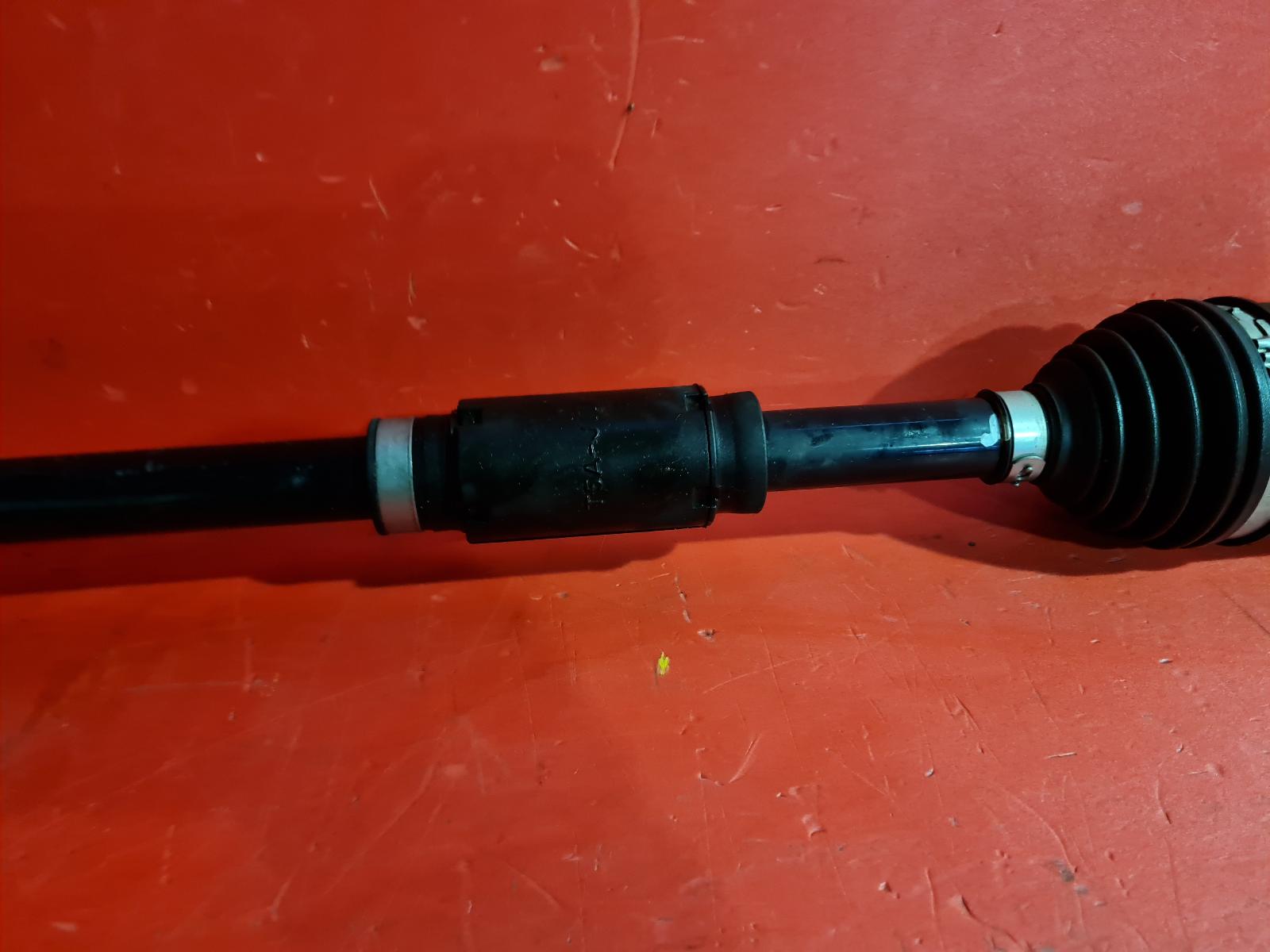 View Auto part RF Strut Honda Jazz 2015