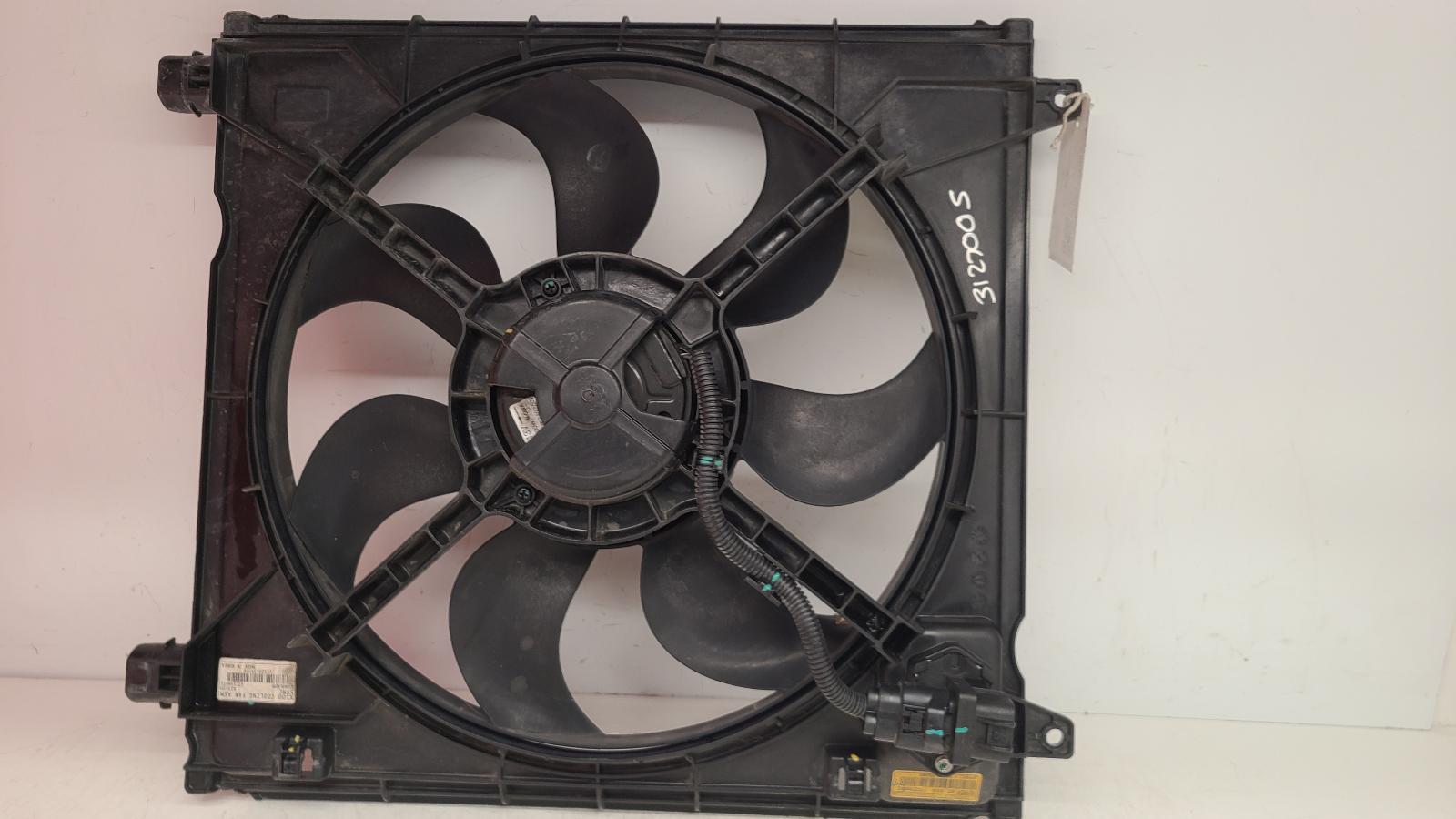 View Auto part Engine Cooling Motor Ssangyong Tivoli 2018