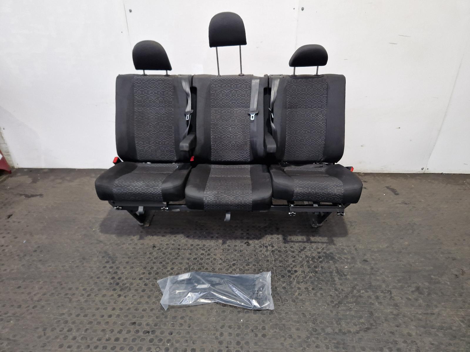 View Auto part 2nd Seat (Rear Seat) Mercedes Vito 2021