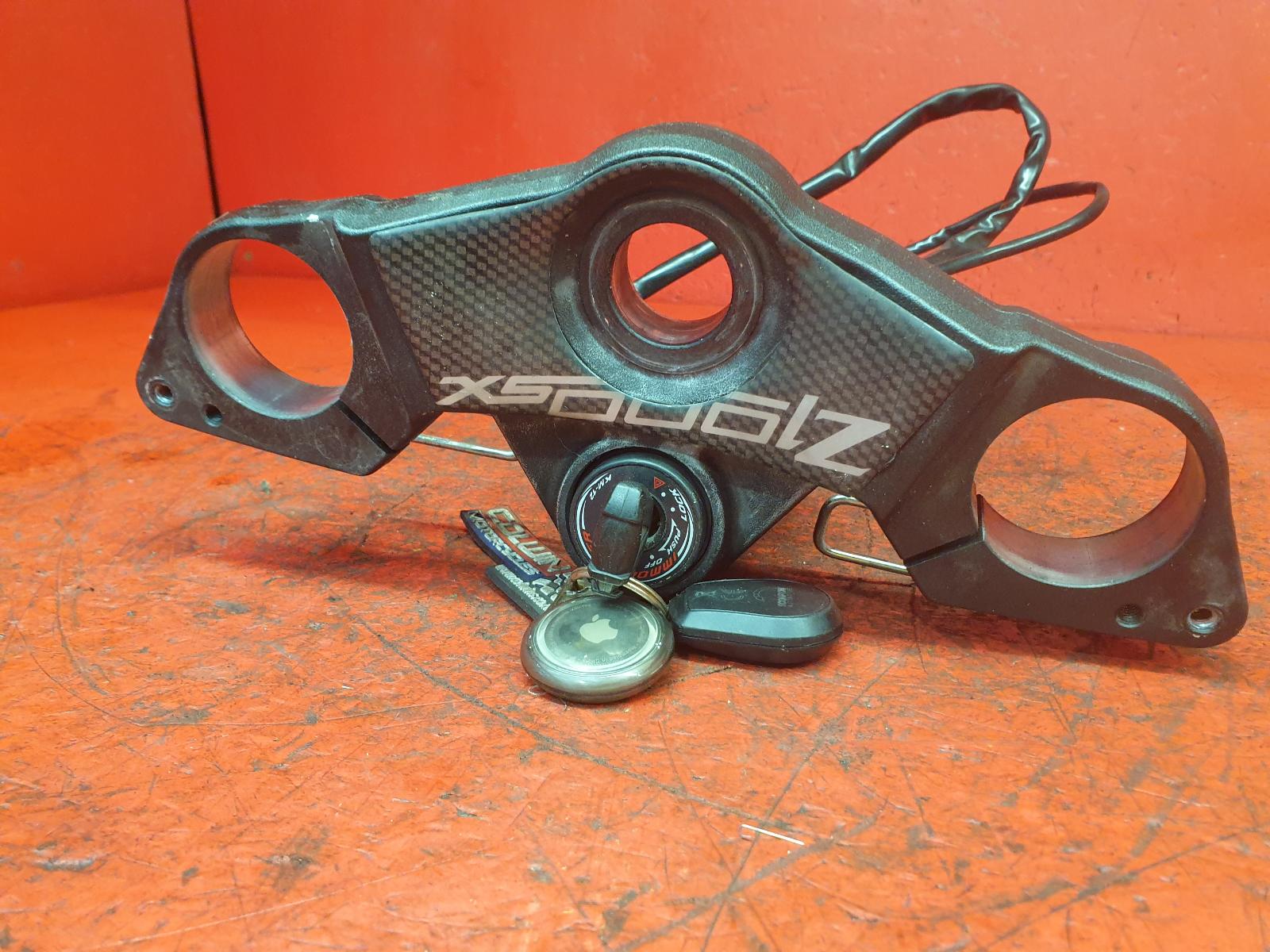2016 Kawasaki Zx 1000 Comp.Lock Set + Keys View Auto part Comp.Lock Set + Keys Kawasaki Zx 1000 2016