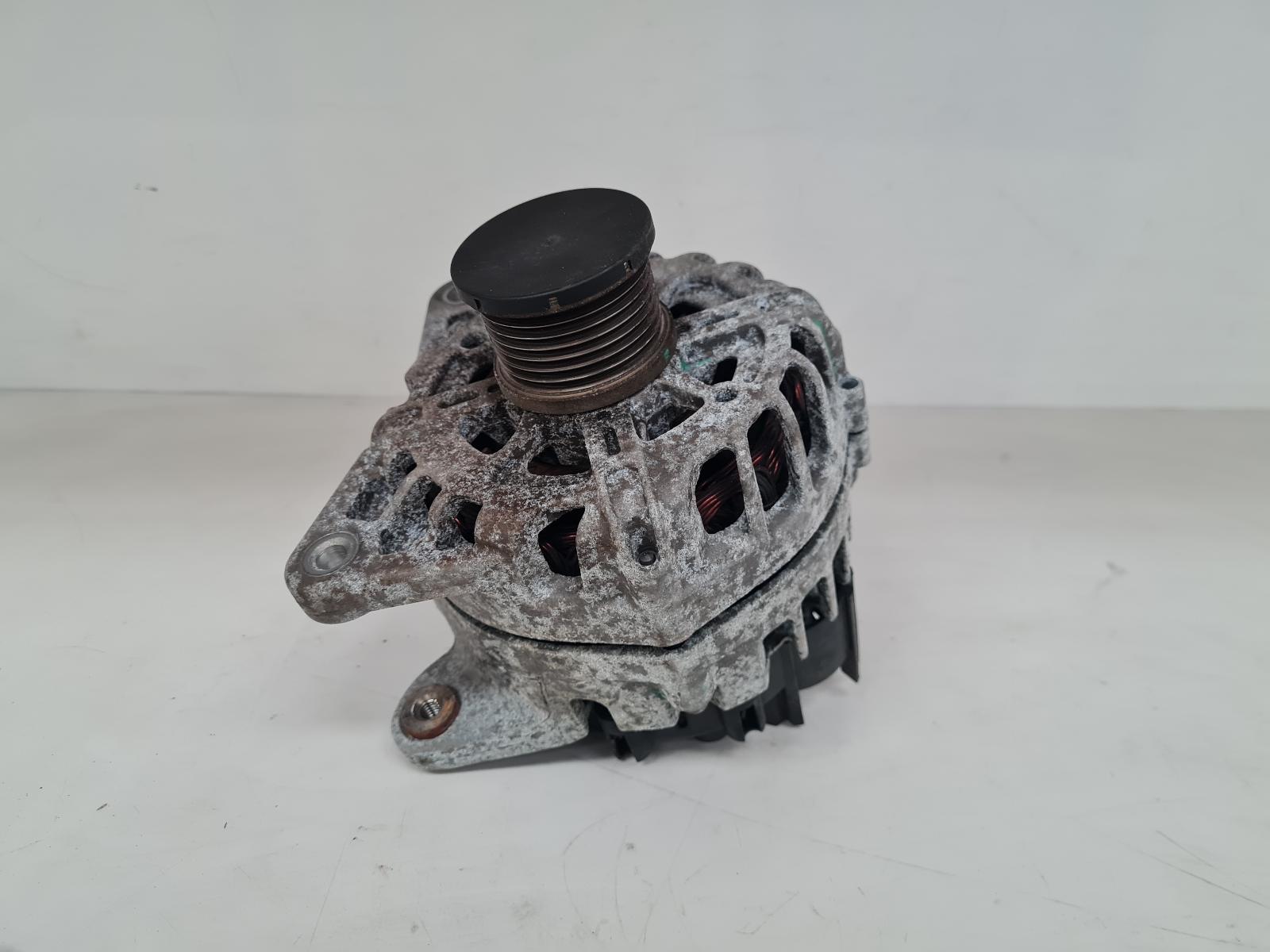View Auto part Alternator Renault Megane 2017