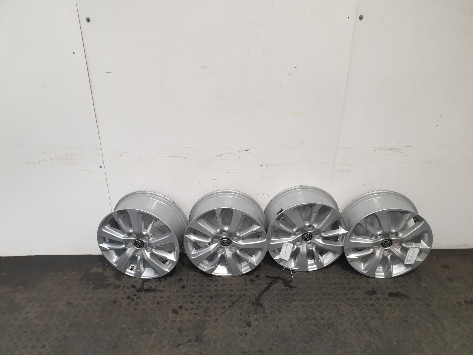 View Auto part Wheel Set Toyota Yaris Cross 2024