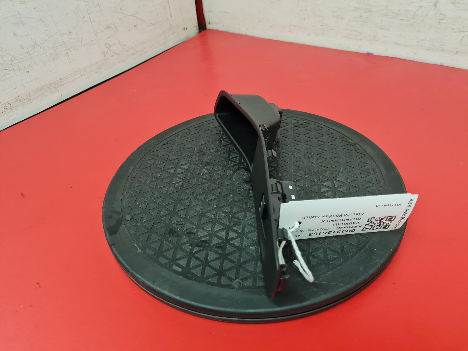 2021 Vauxhall Grandland X Elect. Window Switch View Auto part Elect. Window Switch Vauxhall Grandland X 2021