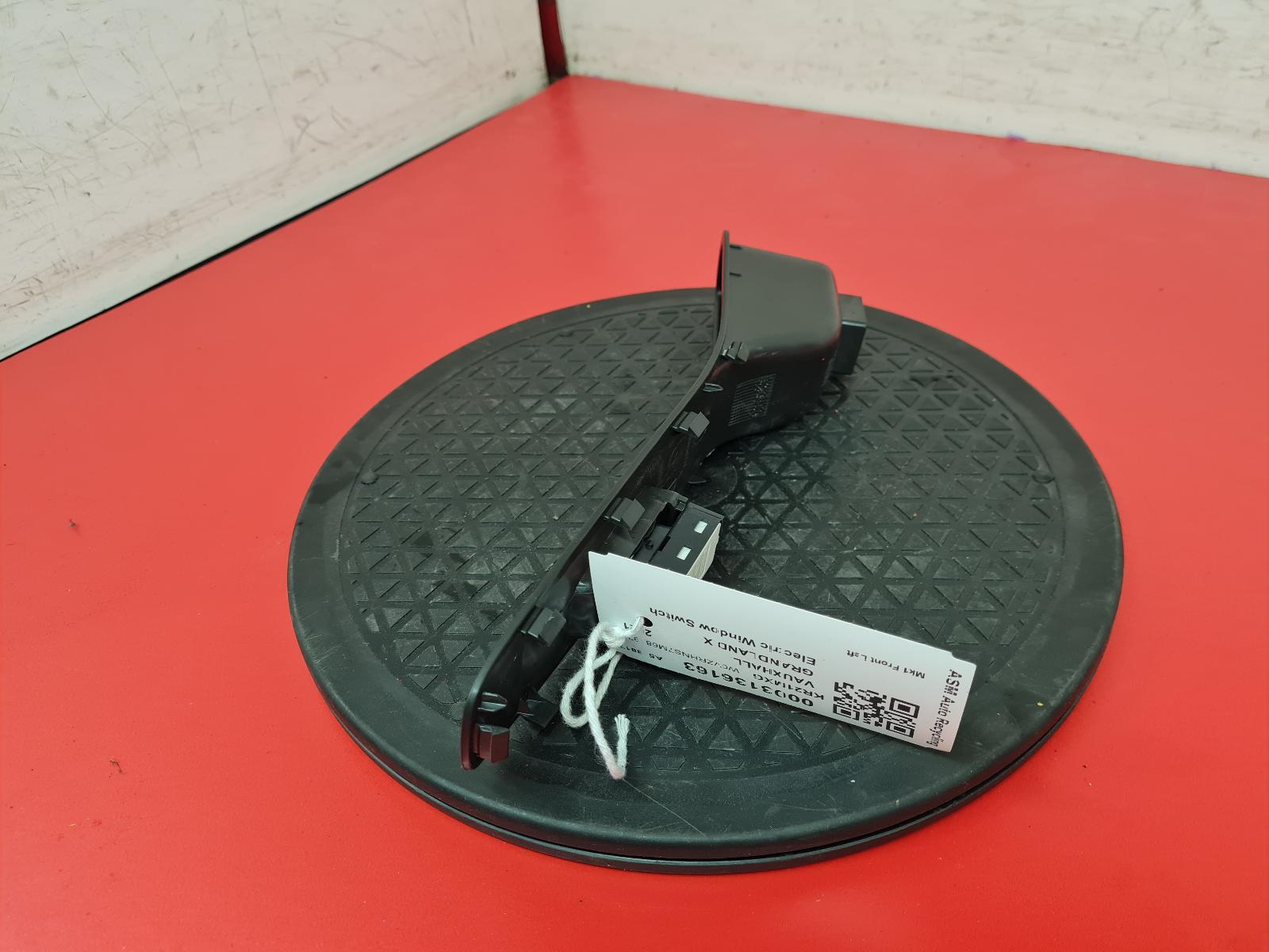 2021 Vauxhall Grandland X Elect. Window Switch View Auto part Elect. Window Switch Vauxhall Grandland X 2021