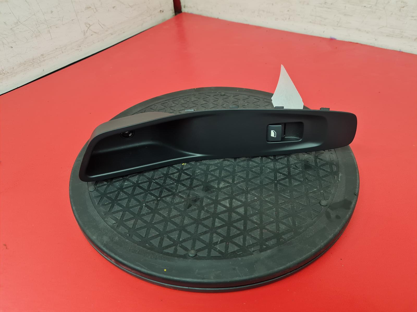 2021 Vauxhall Grandland X Elect. Window Switch View Auto part Elect. Window Switch Vauxhall Grandland X 2021