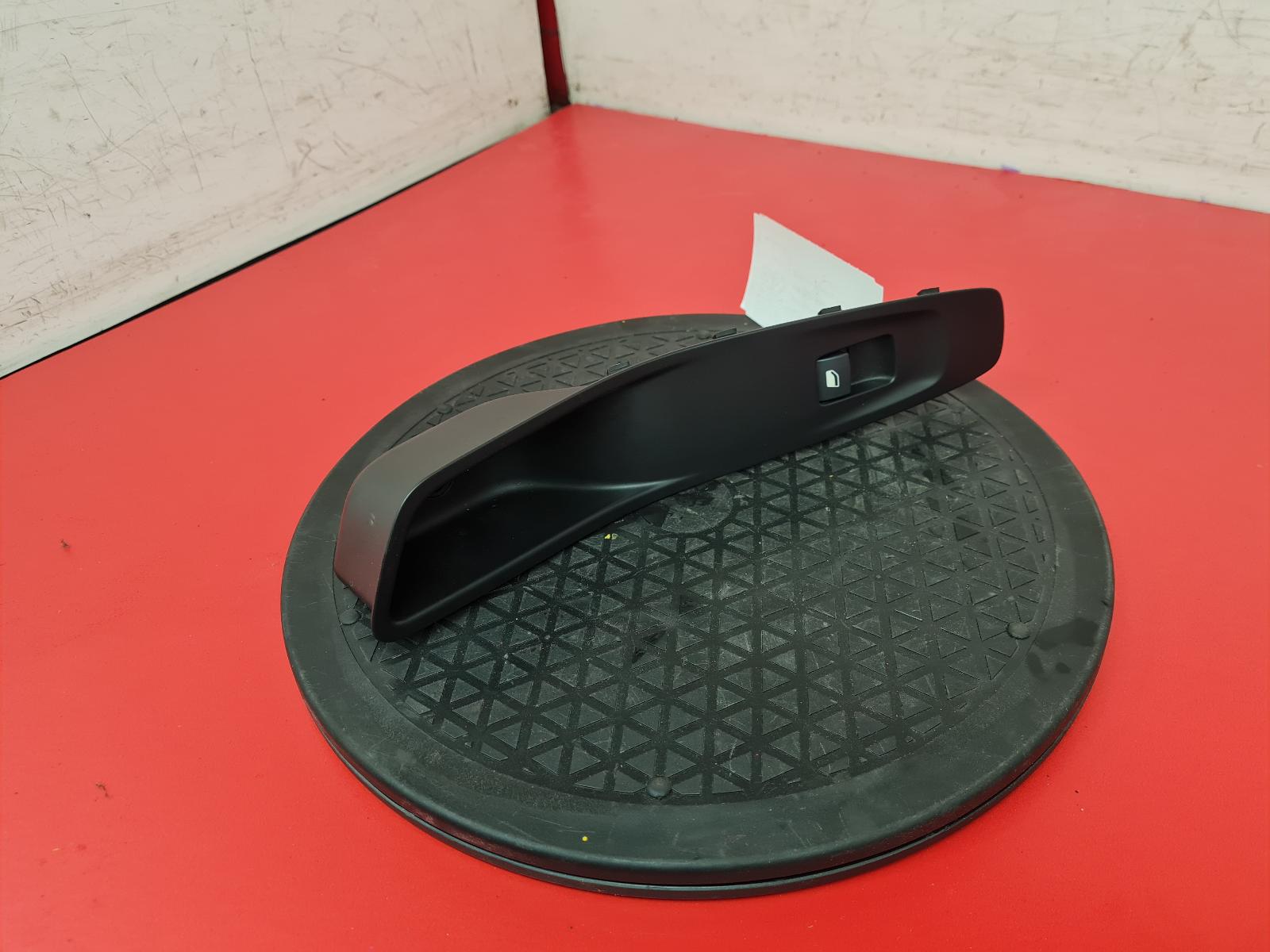 2021 Vauxhall Grandland X Elect. Window Switch View Auto part Elect. Window Switch Vauxhall Grandland X 2021