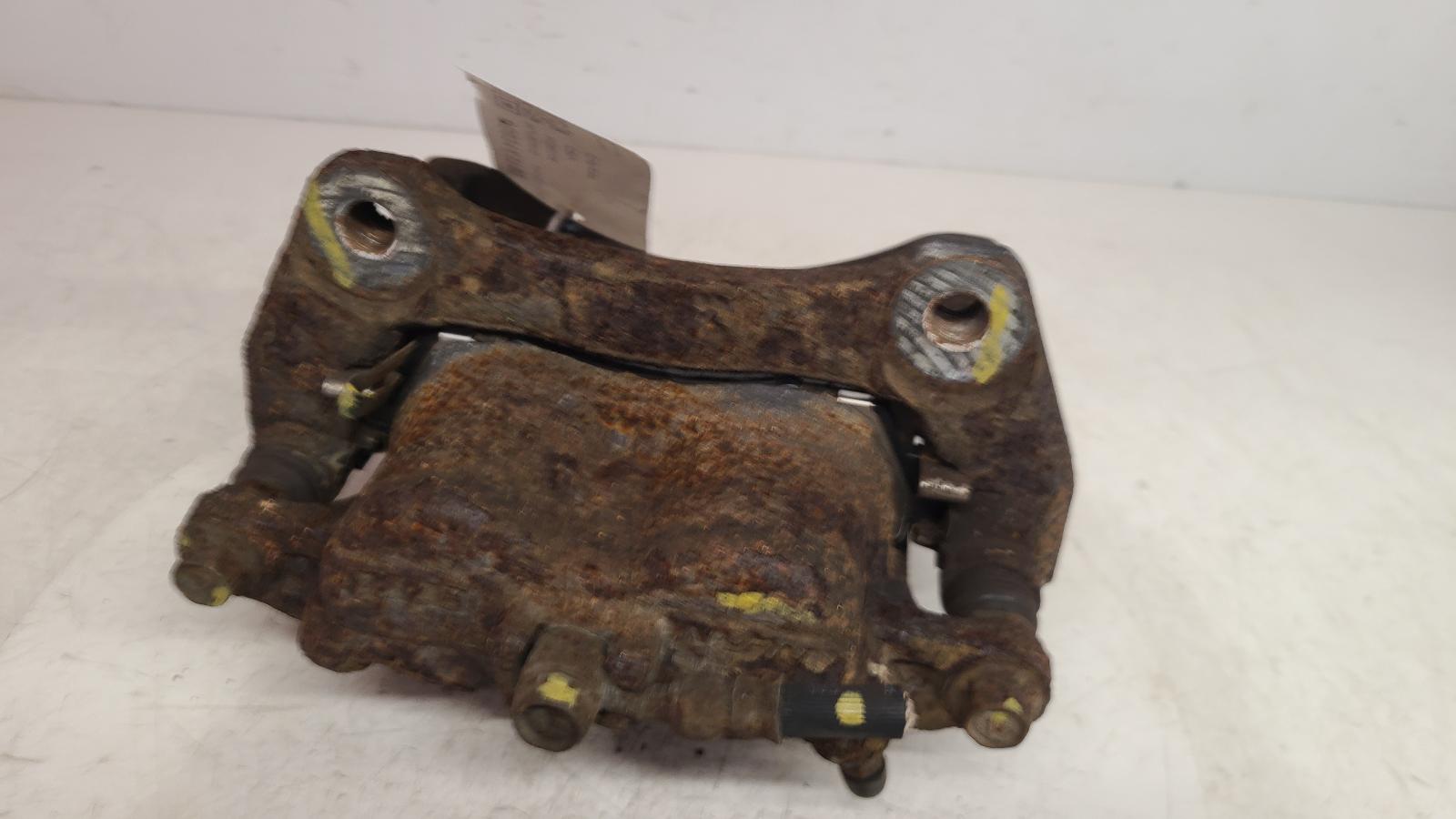 View Auto part Caliper Honda Crv 2016