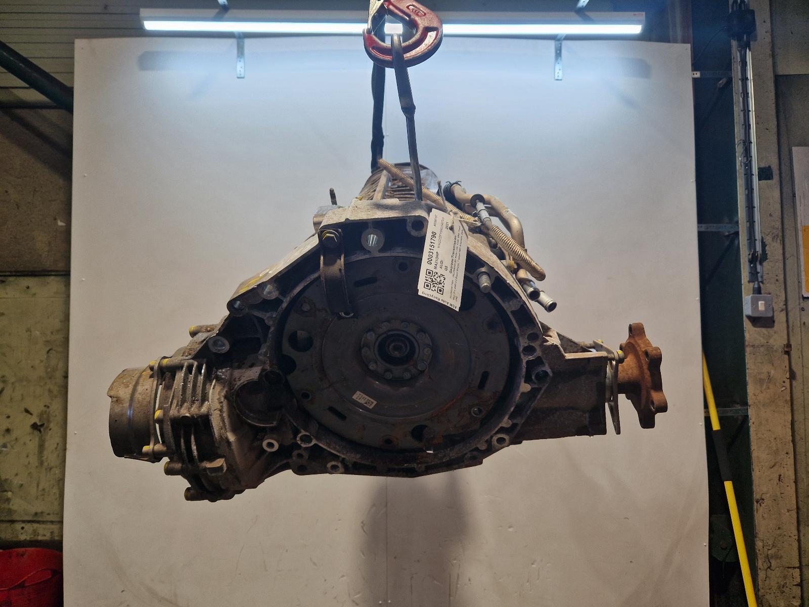 View Auto part Gearbox Audi Q5 2021