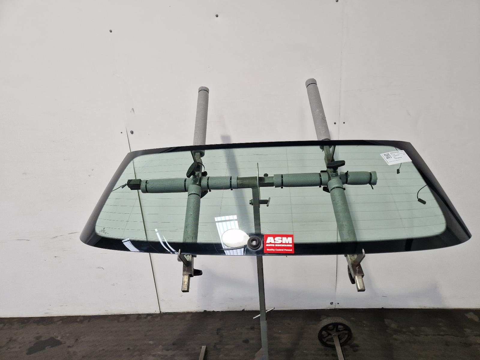 View Auto part Rear/Tailgate Glass Volkswagen Golf 2013