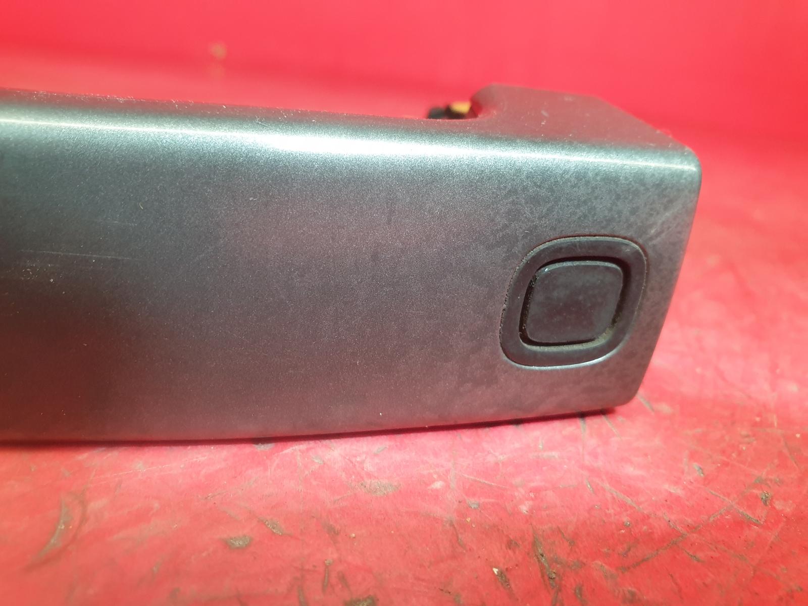 View Auto part Door Handle Land Rover Range Rover Sport 2010