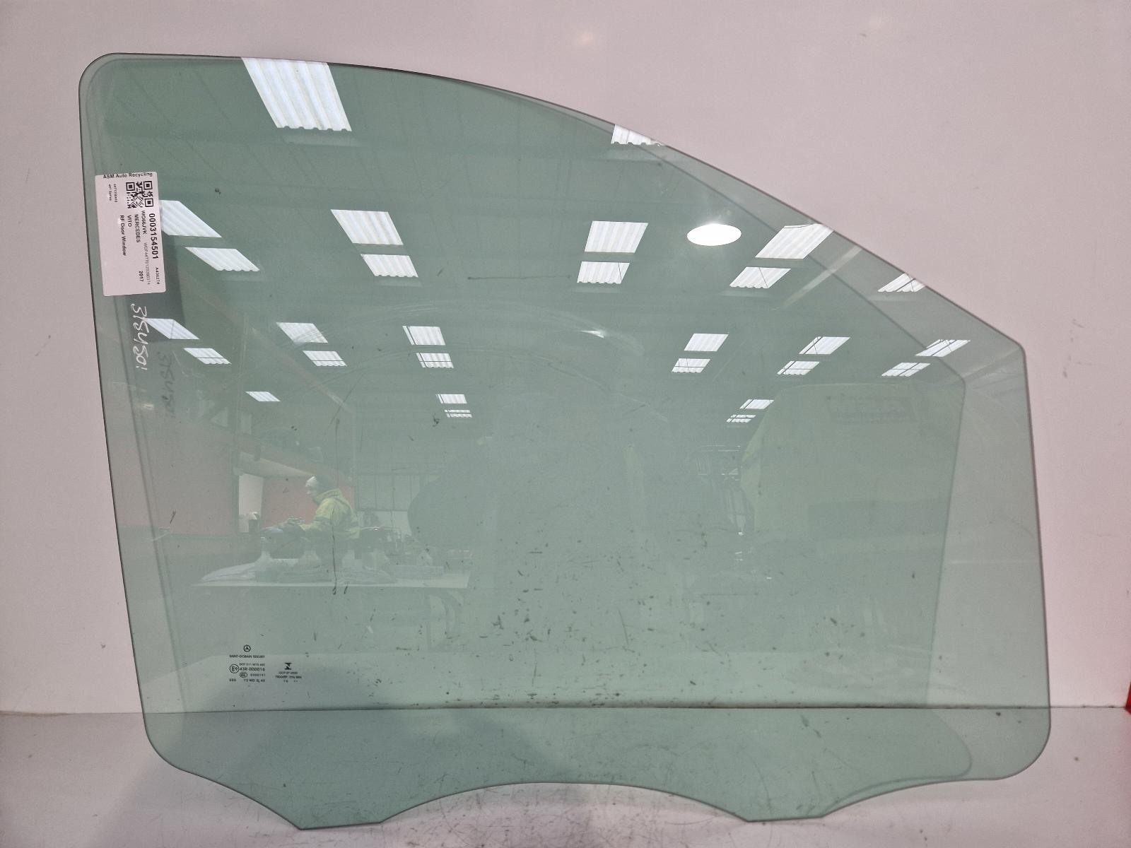 View Auto part RF Door Window Mercedes Vito 2017