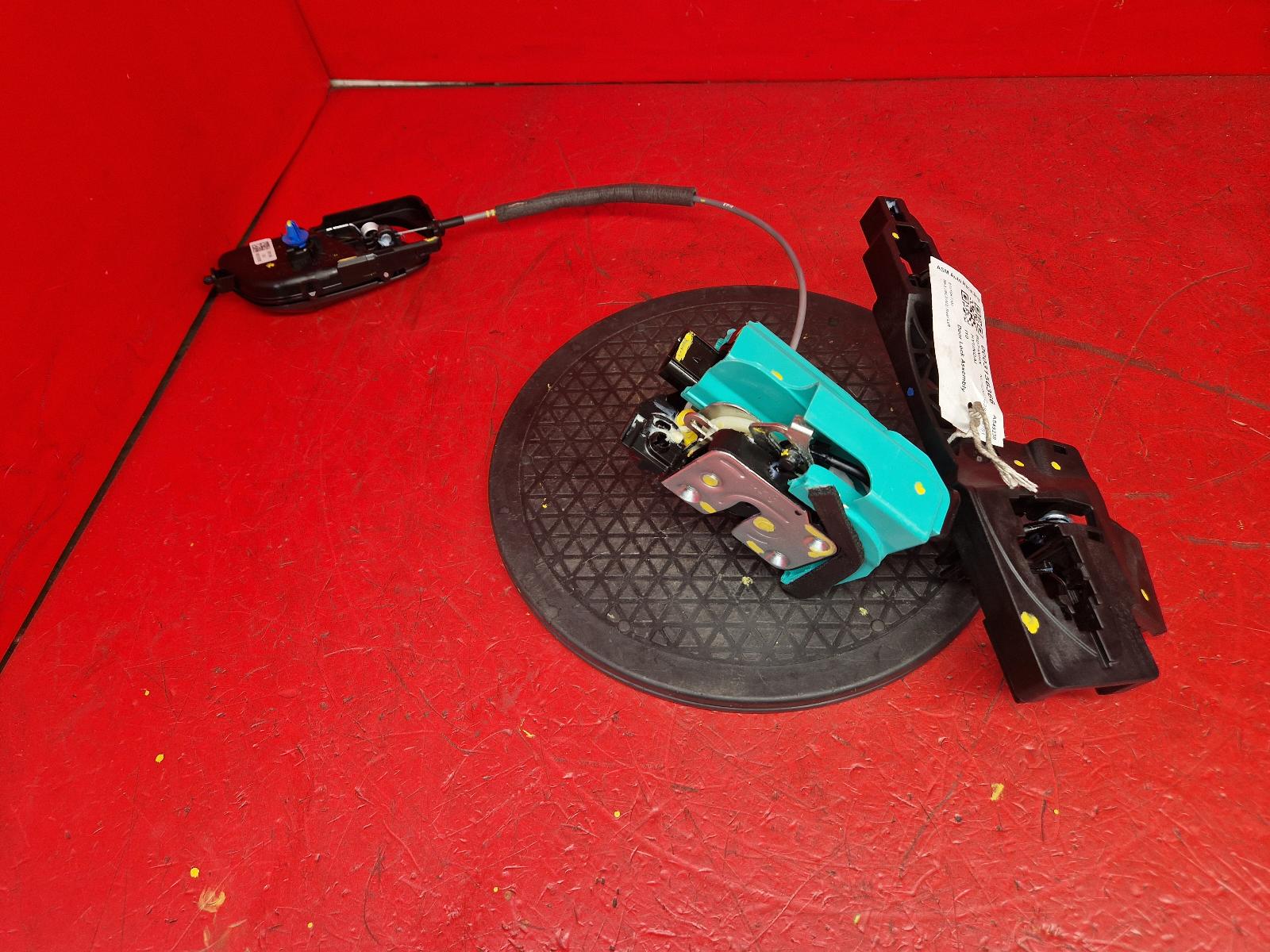 View Auto part Door Lock Assembly Hyundai I10 2024