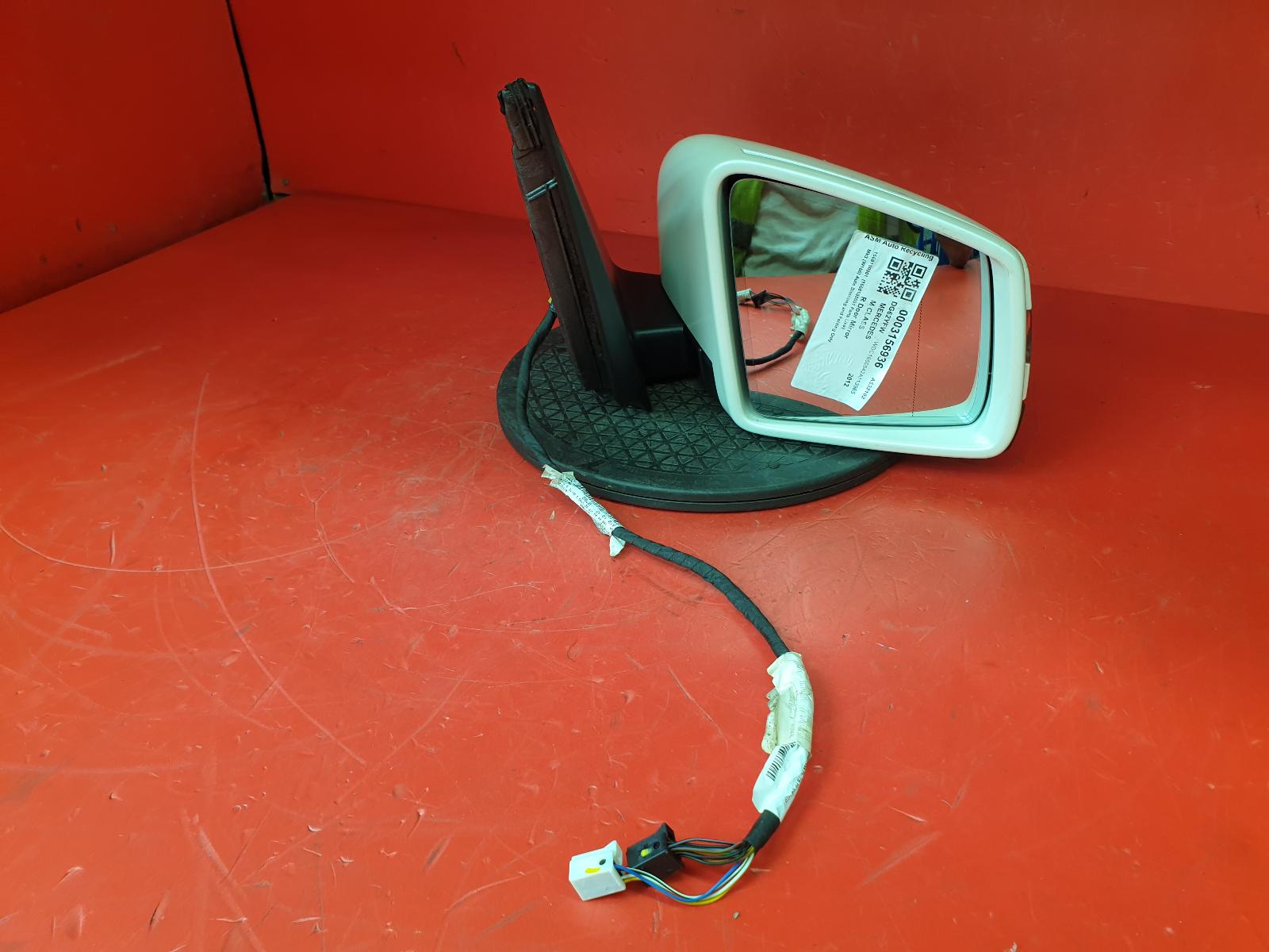 View Auto part R Door Mirror Mercedes M Class 2012