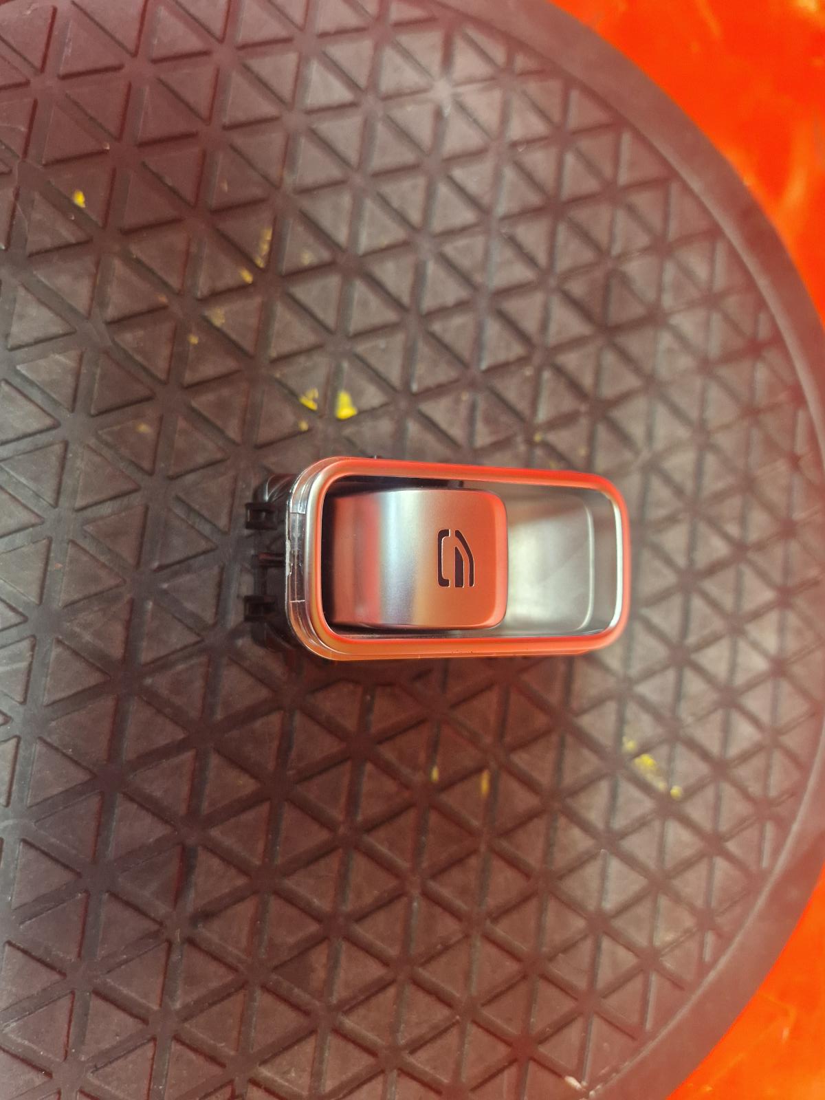 View Auto part Elect. Window Switch Mercedes G Range 2021
