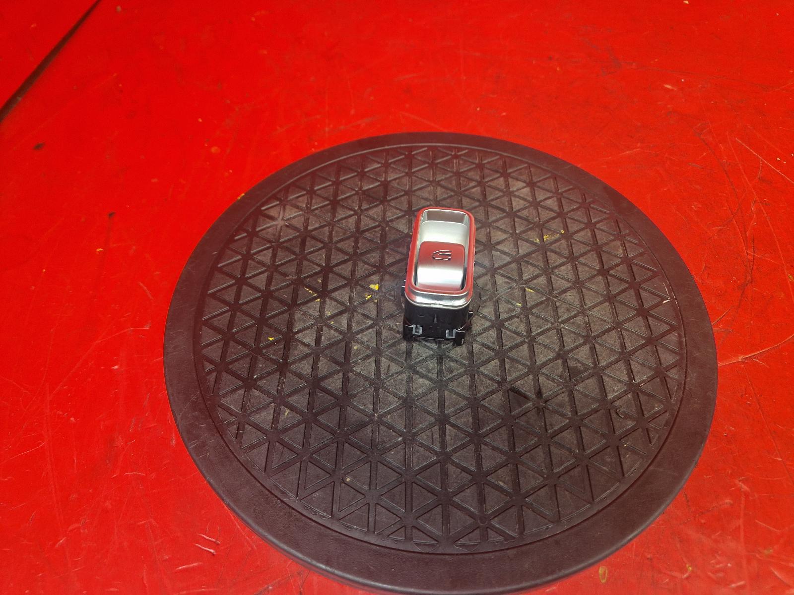 View Auto part Elect. Window Switch Mercedes G Range 2021