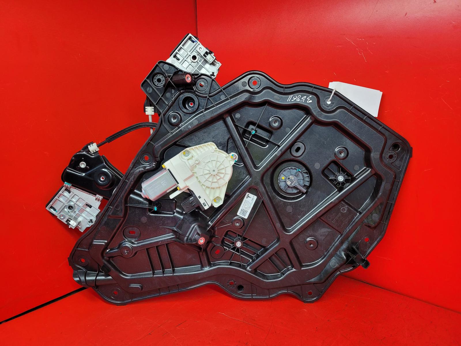 View Auto part LR Window Regulator Tesla Model Y 2022