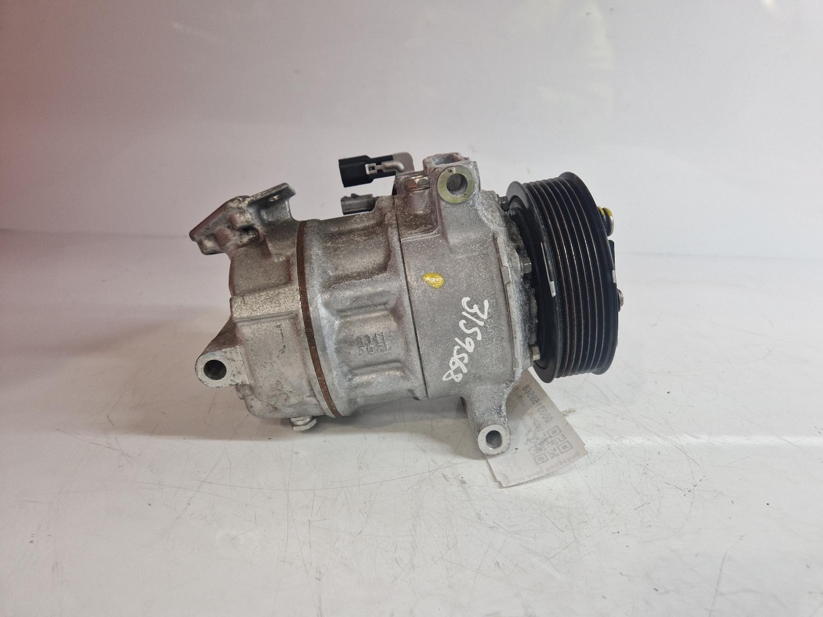 View Auto part Compressor Nissan Juke 2022