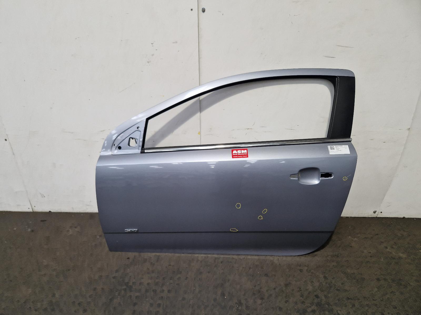 View Auto part L Front Door Vauxhall Astra 2011