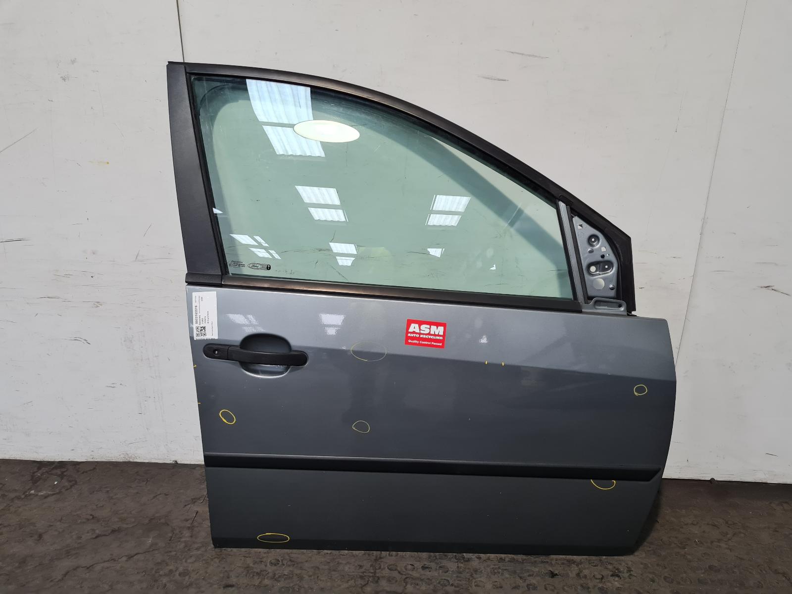View Auto part R Front Door Ford Fiesta 2003