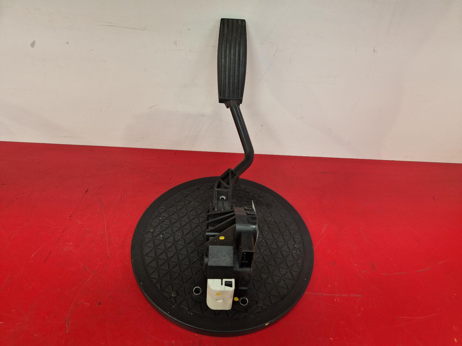 View Auto part Pedal Potentiometer Vauxhall Corsa 2010