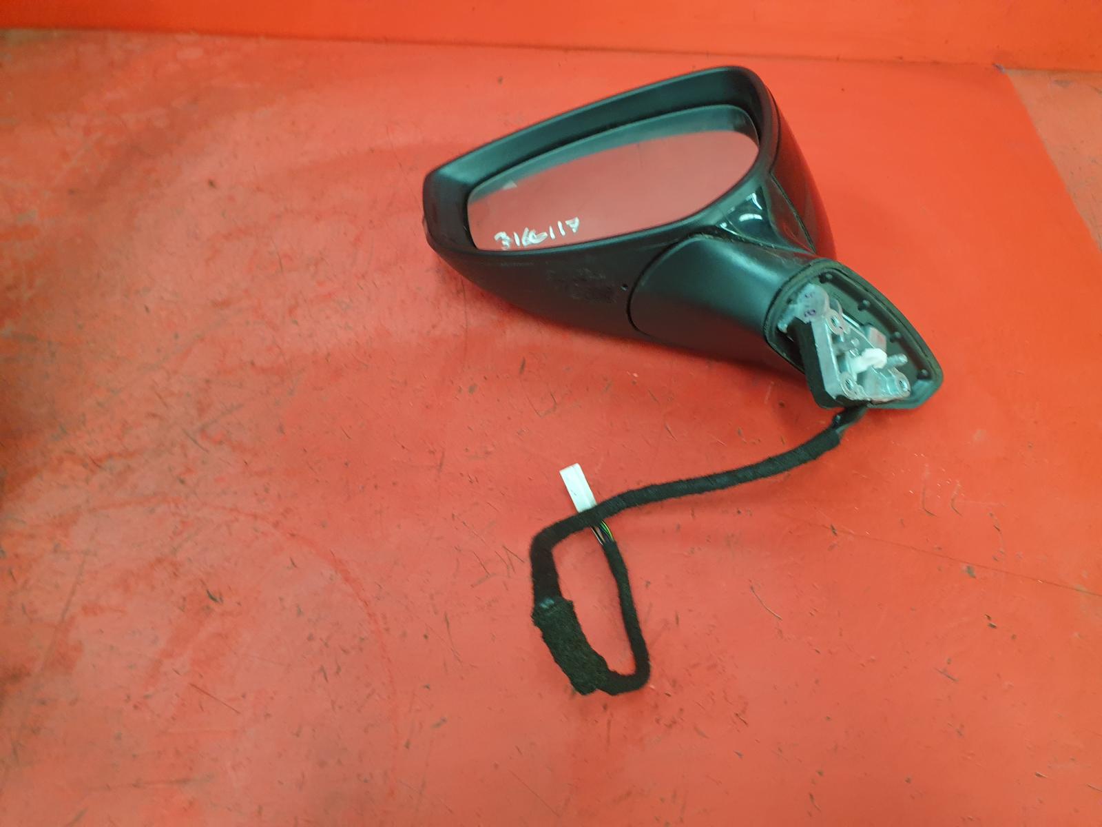 View Auto part L Door Mirror Mazda Mx30 2023
