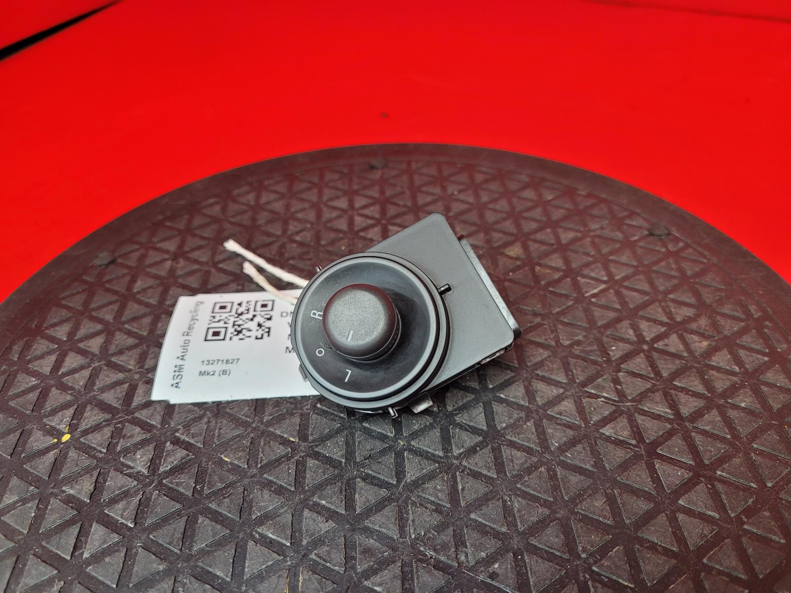 View Auto part Mirror Switch Vauxhall Meriva 2011