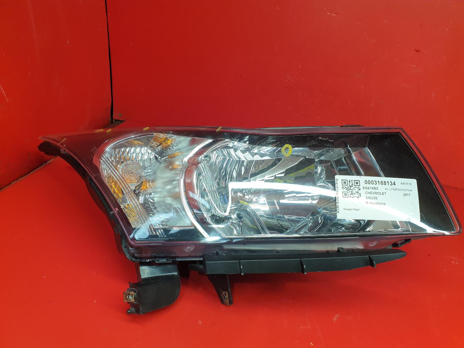 View Auto part R Headlamp Chevrolet Cruze 2011