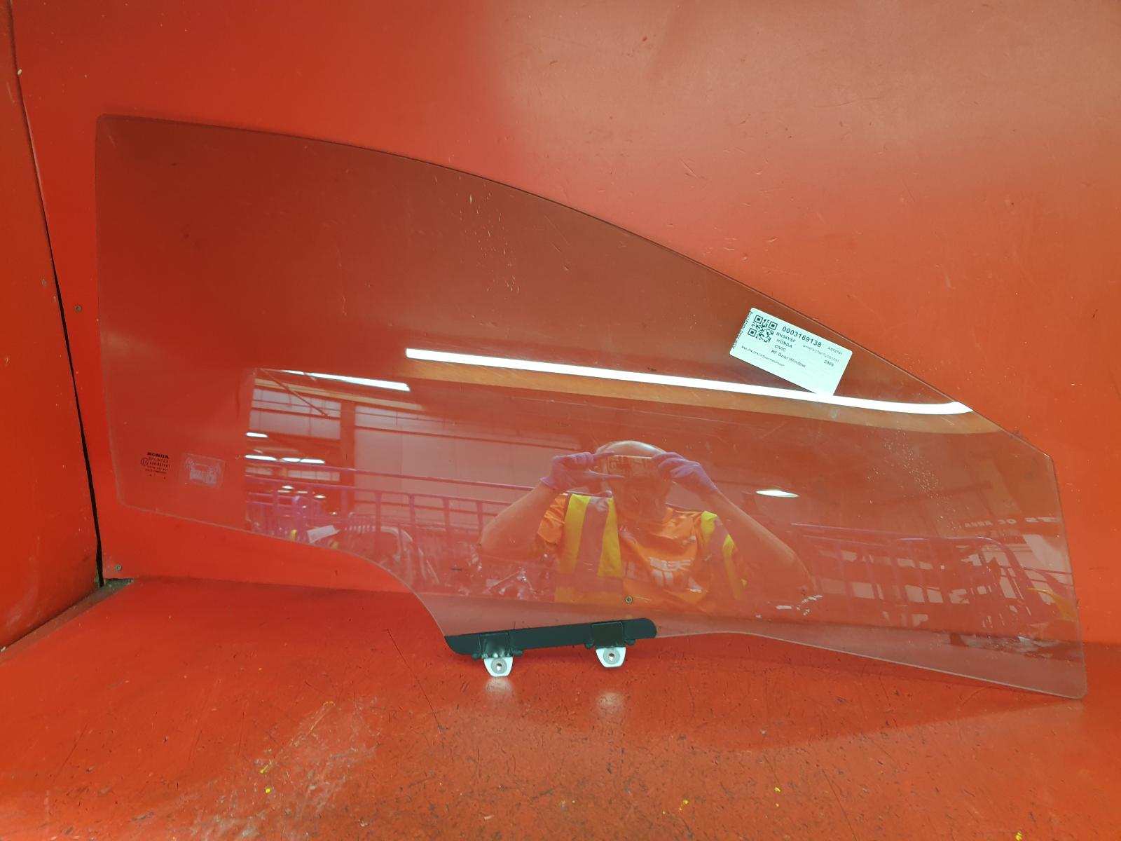 View Auto part RF Door Window Honda Civic 2006