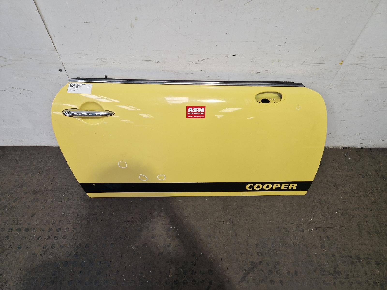 View Auto part R Front Door Mini (bmw) Mini 2002