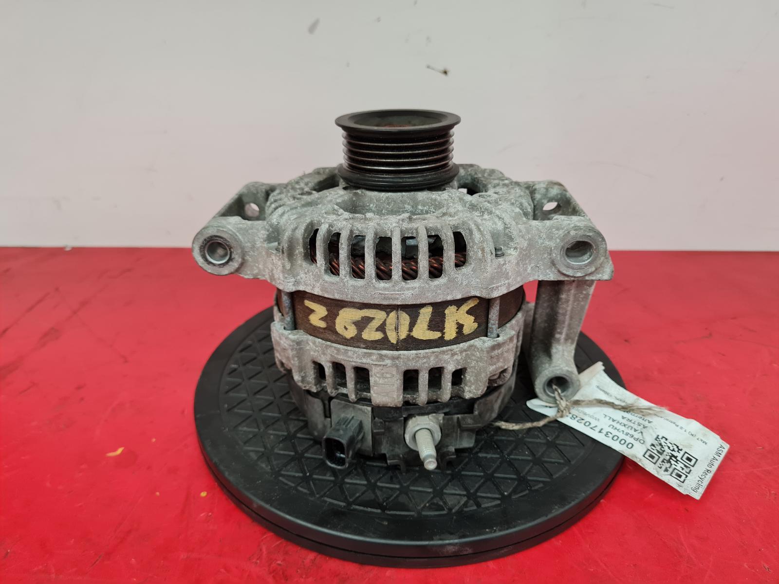 View Auto part Alternator Vauxhall Astra 2018